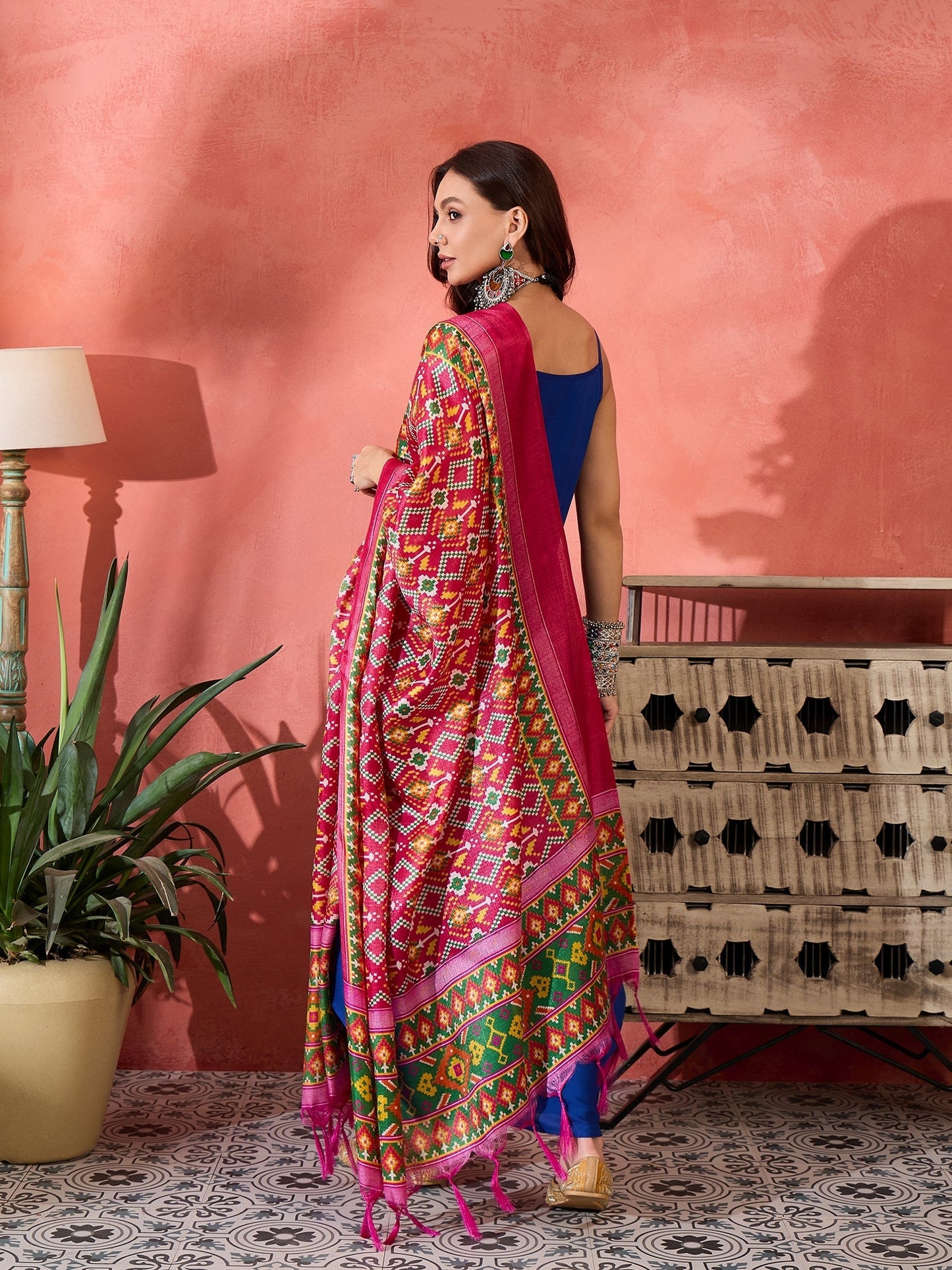 InWeave Ink Blue Strappy Kurta Set Pink Patola Dupatta - Swadesiicart