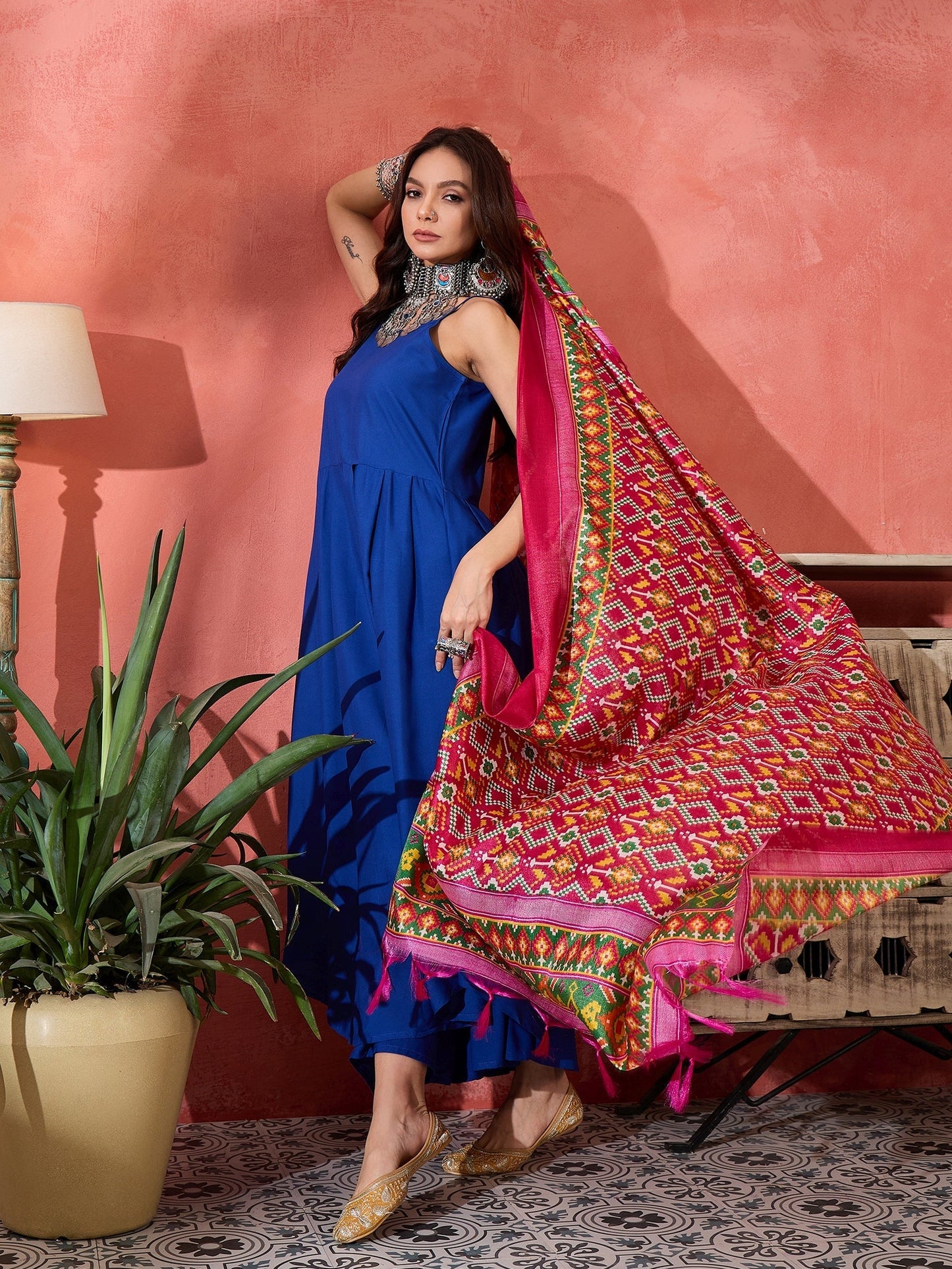 InWeave Ink Blue Strappy Kurta Set Pink Patola Dupatta - Swadesiicart