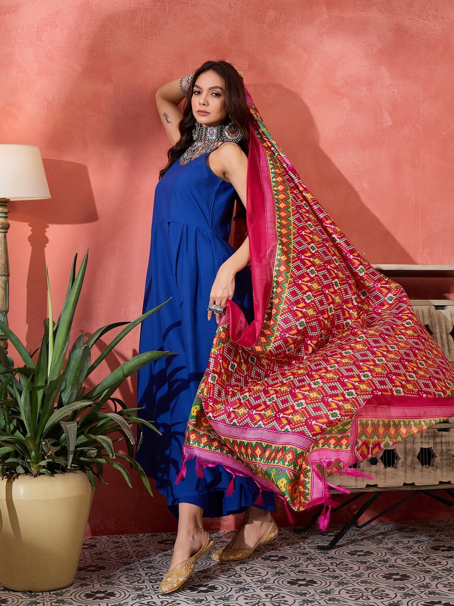 InWeave Ink Blue Strappy Kurta Set Pink Patola Dupatta - Swadesiicart