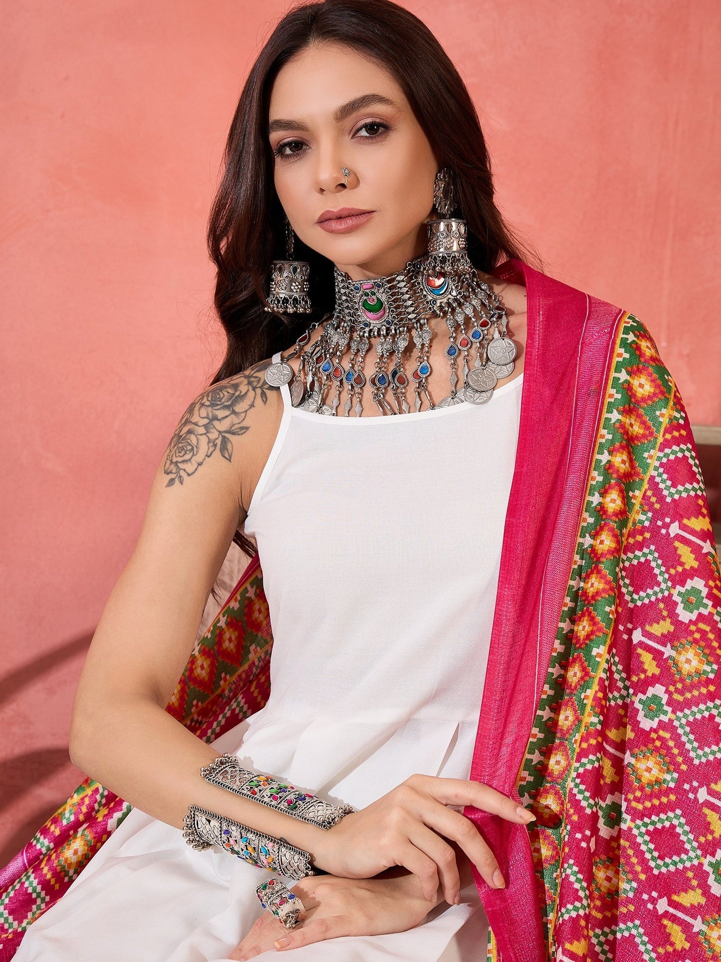 InWeave White Strappy Kurta Set Pink Patola Dupatta - Swadesiicart