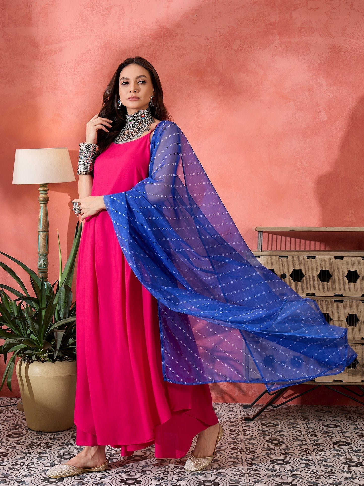 InWeave Fuchsia Strappy Kurta Set Blue Bandhani Or Dupatta - Swadesiicart