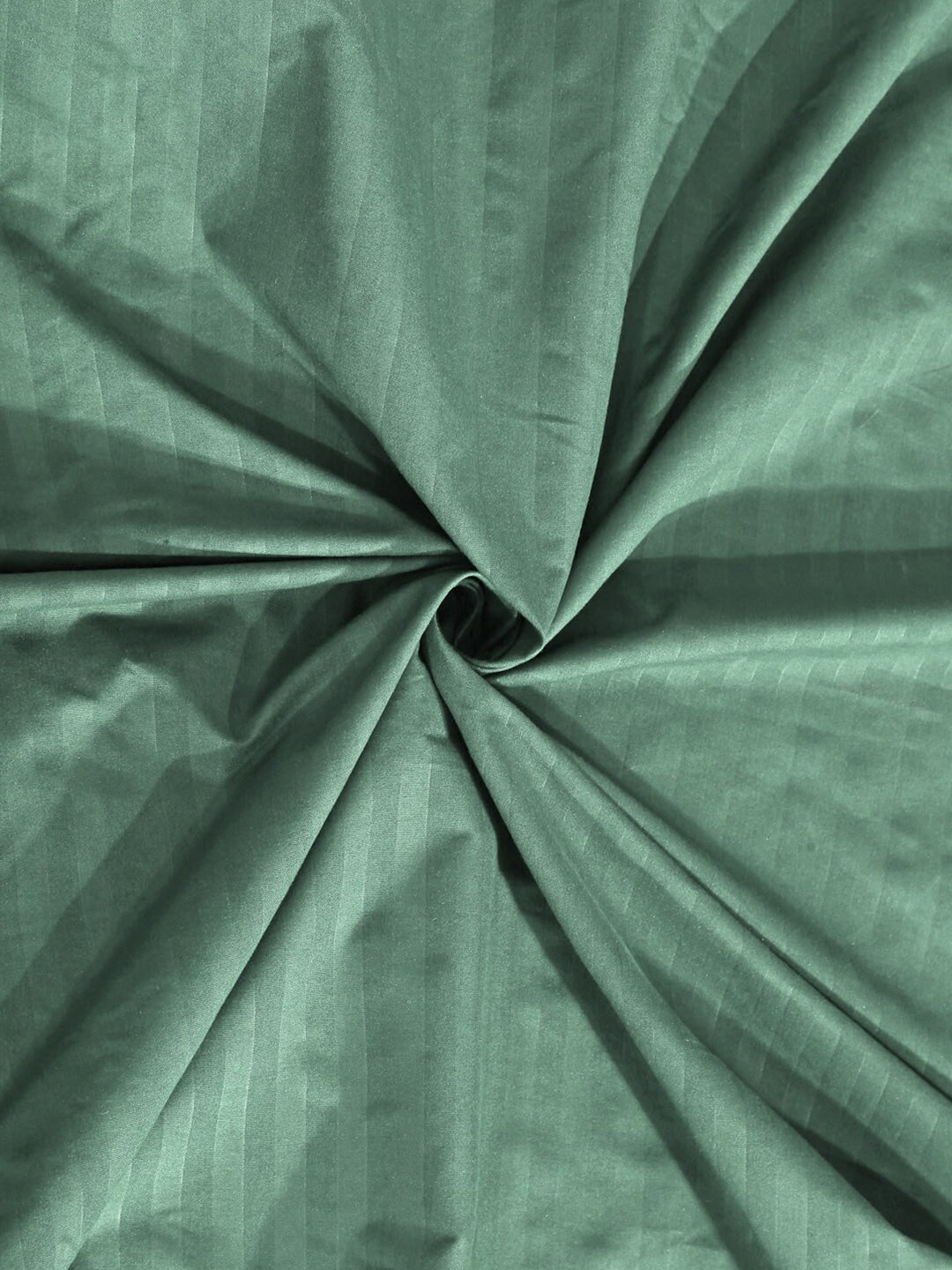 KLOTTHE Green Striped 210 TC Bedsheet with Pillow Covers - Swadesiicart