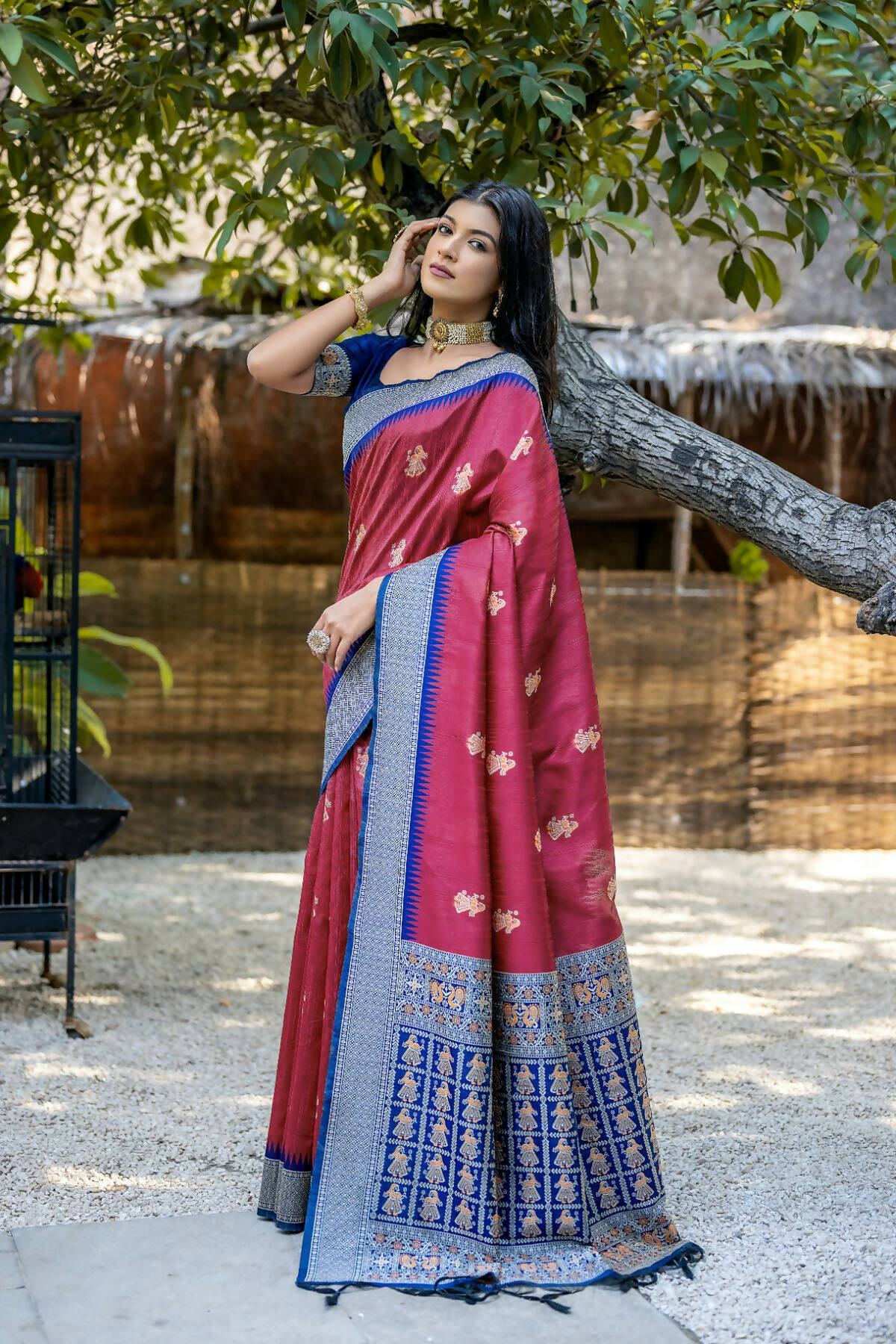 Vishnu Weaves Women's Pink Tussar Silk Zari Woven Saree with Blouse - Swadesiicart