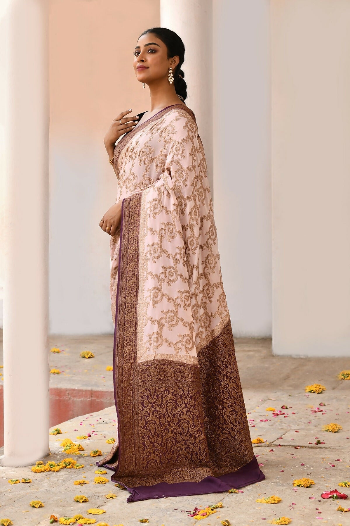 Joban Fashion Ivory Crepe Chiffon Pure Handloom Banarasi Silk Saree | Swadesiicart