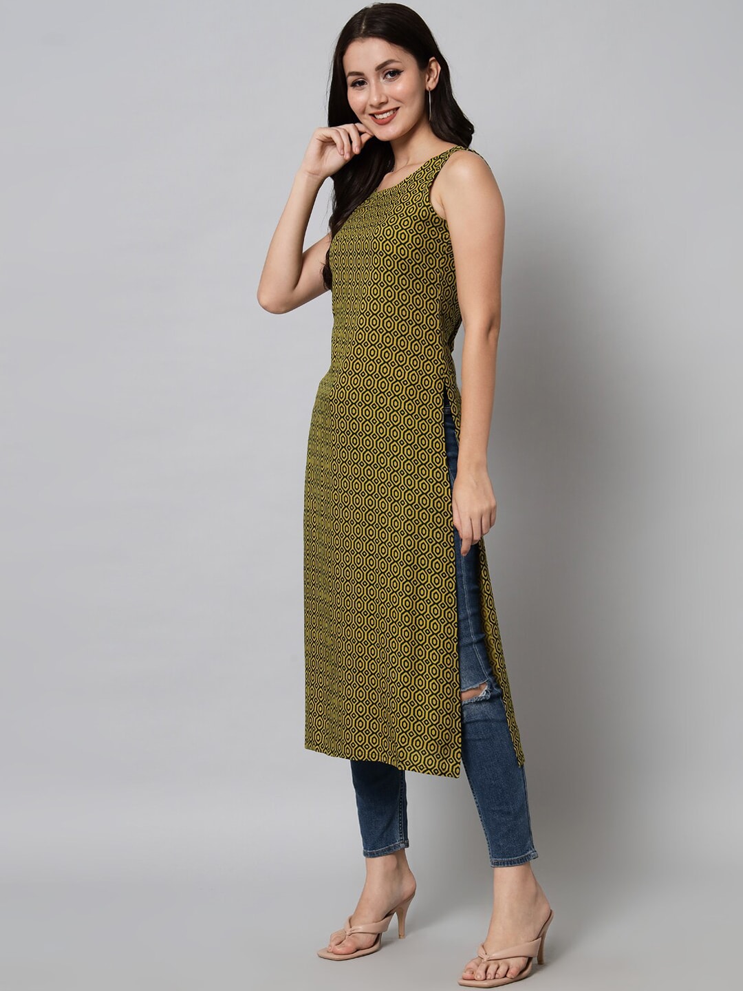 Kalini Women Green Geometric Printed Kurta - Swadesiicart