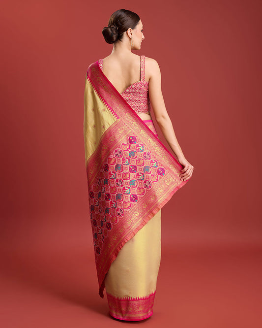 Monjolika Fashion Exquisite Designs With This Regal Beige Patola Pallu Banarasi Tissue Silk Saree | Swadesiicart