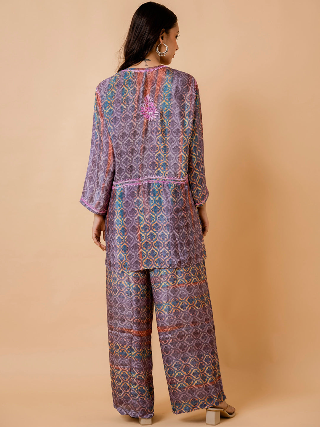 HOUSE OF KARI Floral Embroidered Regular Chikankari Straight Kurta with Palazzos | Swadesiicart
