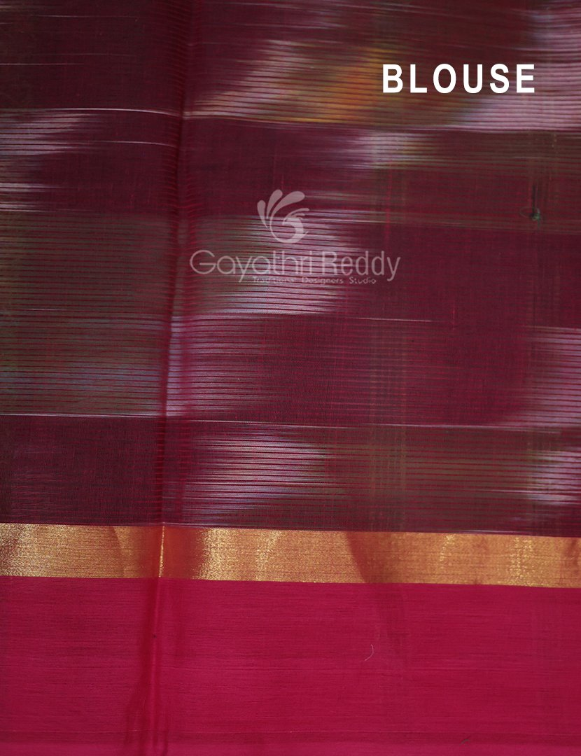 Dual Shades of Mango Green And Maroon Mangalagiri Ikkat Cotton Saree By Gayathri Reddy Designer Studio | Swadesiicart