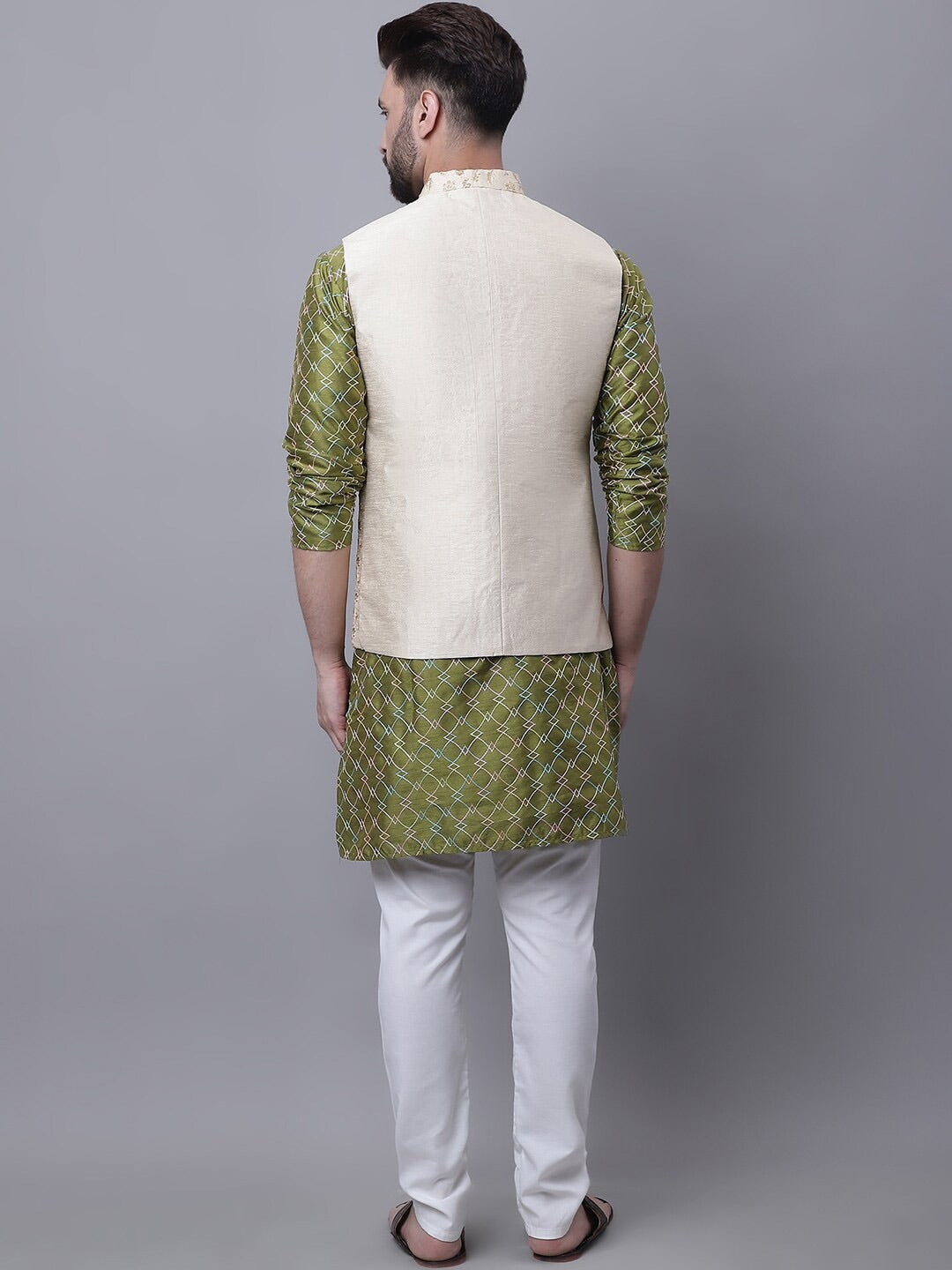 Sojanya M Ethnic Motifs Embroidered Thread Work Kurta With Churidar | Swadesiicart