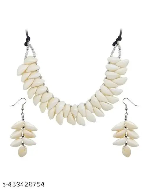 Tehzeeb Creations Women's White Seap Design Necklace Set - Swadesiicart