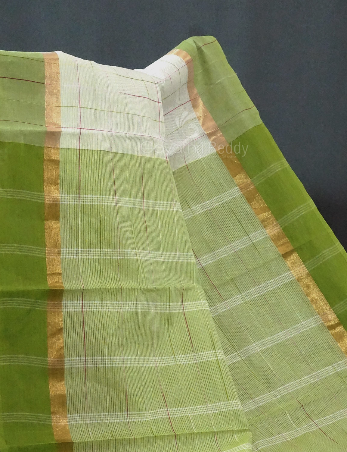 Dual Shade of Milk White And Leaf Green Pure Mangalgiri Cotton By Gayathri Reddy Designer Studio | Swadesiicart