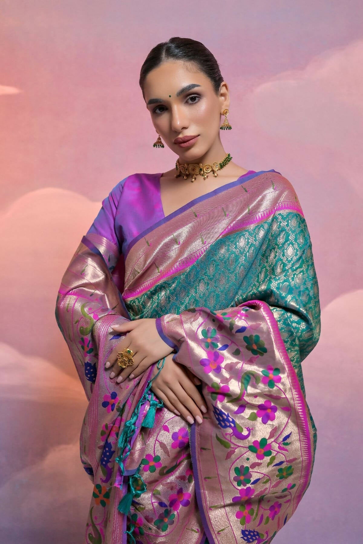Vishnu Weaves Women's Rama Paithani Silk Zari Woven Saree with Blouse - Swadesiicart