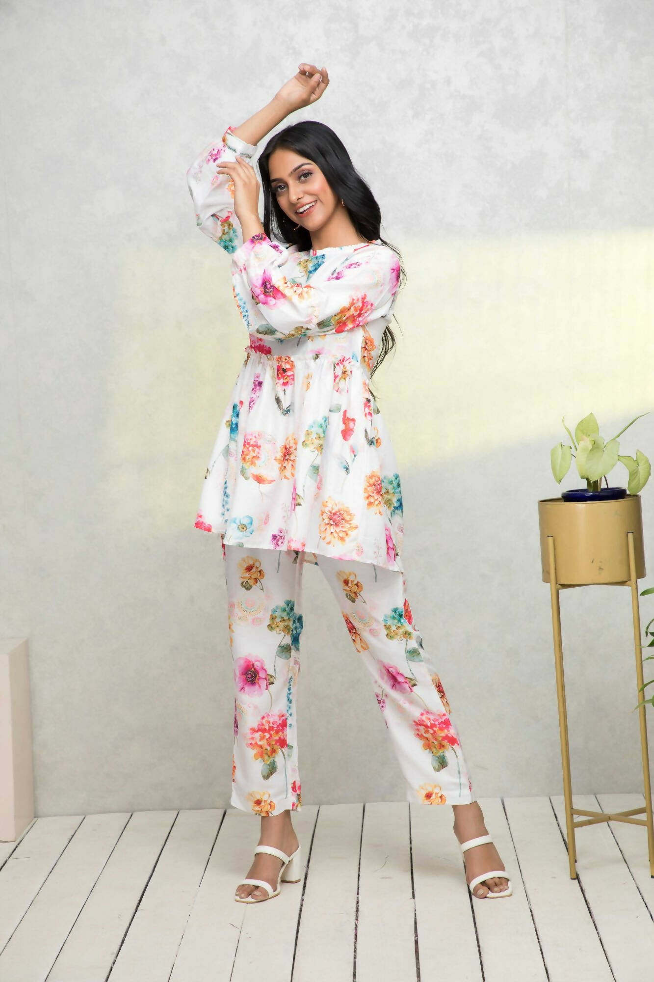 Myshka Women White Printed Romantic Florals Co-Ords - Swadesiicart