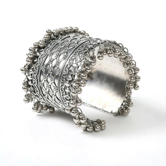 Mominos Fashion Joharkamal Oxidised Silver-Plated Ghungroo Handcraft Bracelet - Design 026 - Swadesiicart