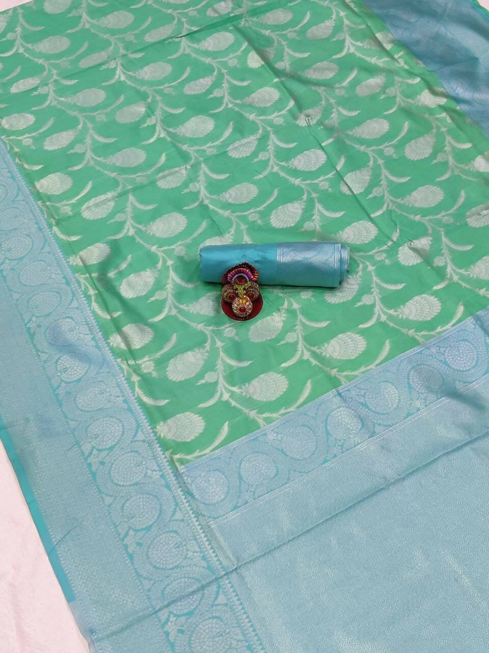 DEIANA'S Beautiful Designer Golden zari Soft Lichi Silk Saree - Pista - Swadesiicart
