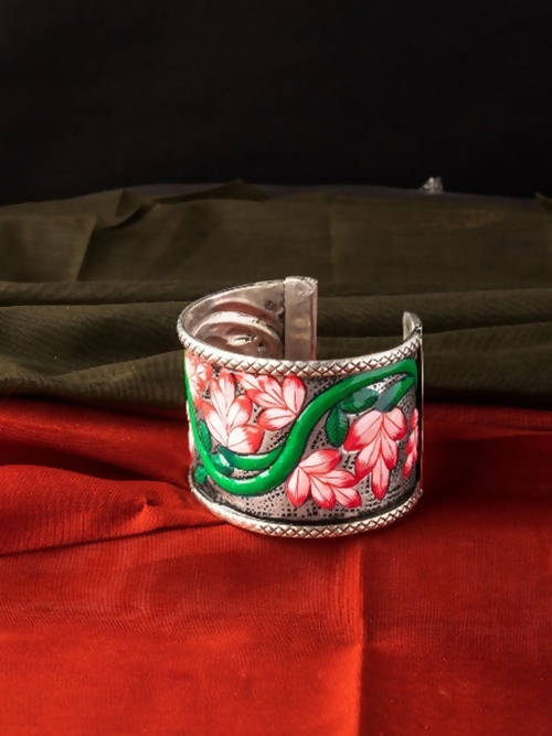 Mominos Fashion Johar Kamal Hand-painted brass kada/Bracelet