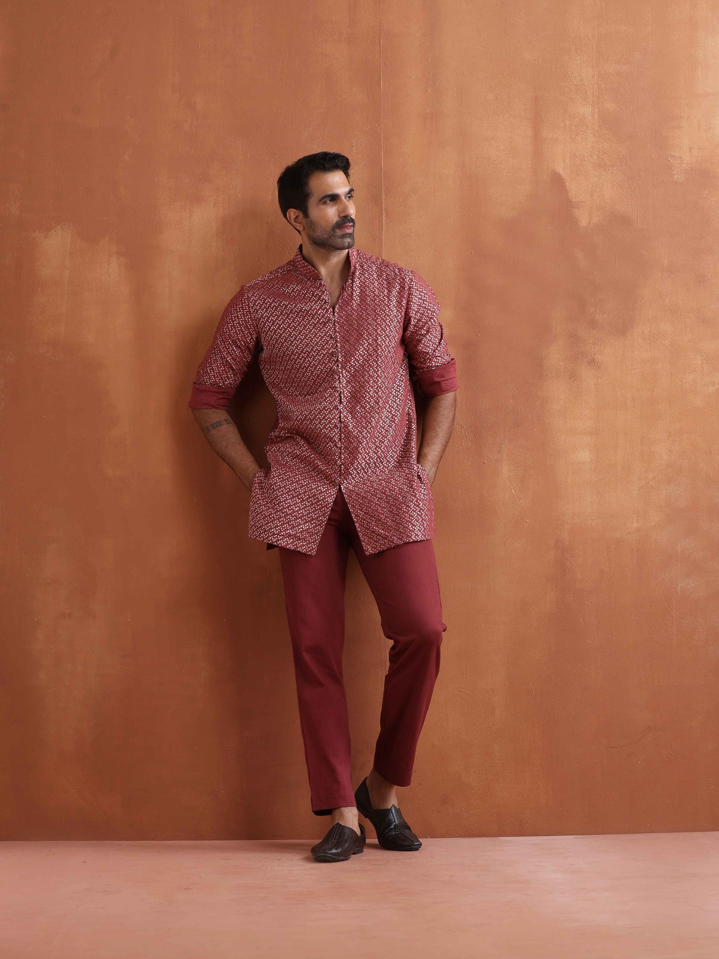 trueBrowns Men's Rust Cotton Dobby Short Kurta | Swadesiicart