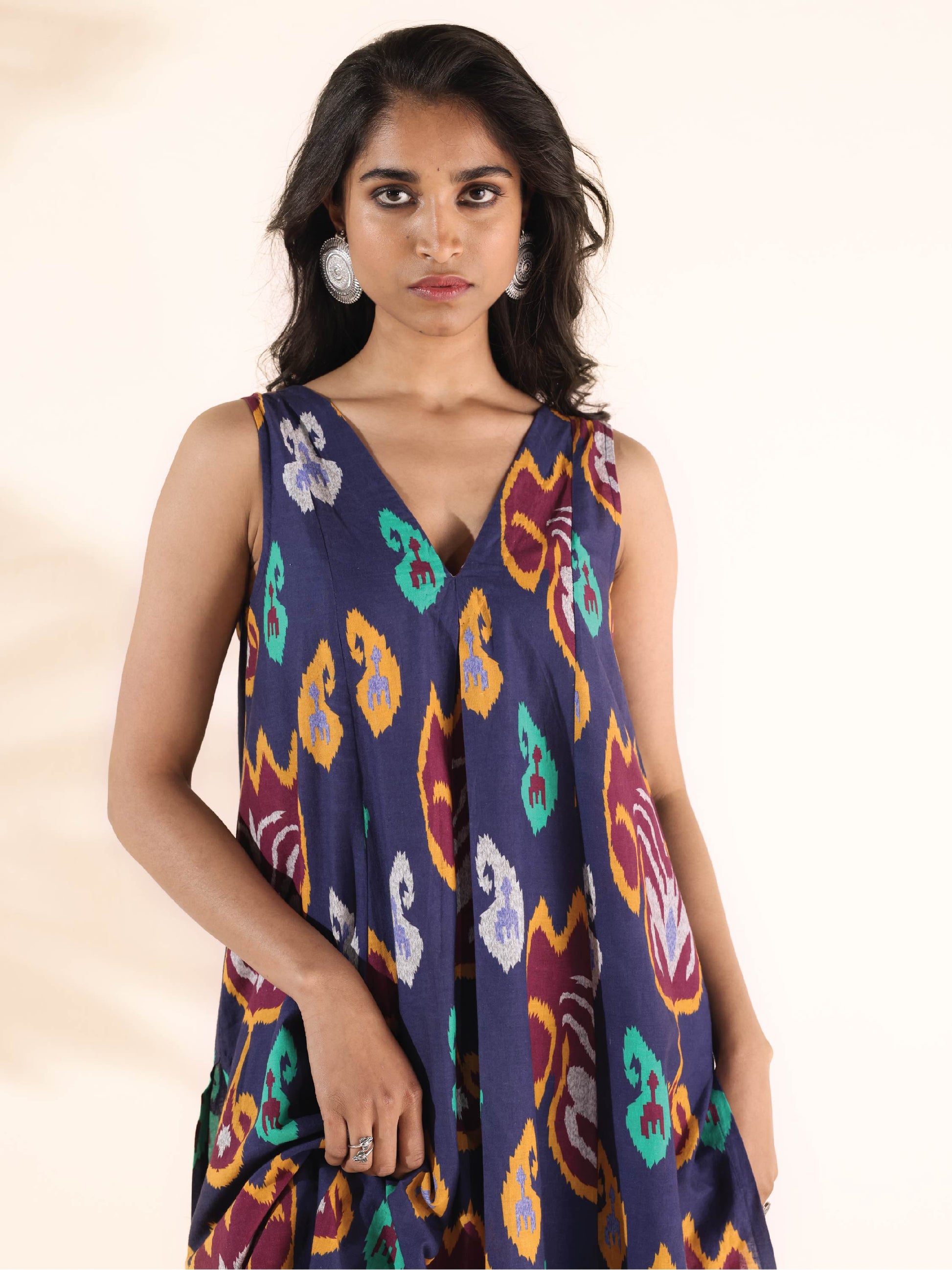 trueBrowns Purple Cotton Ikat Sleeveless Kurta Pant Set | Swadesiicart