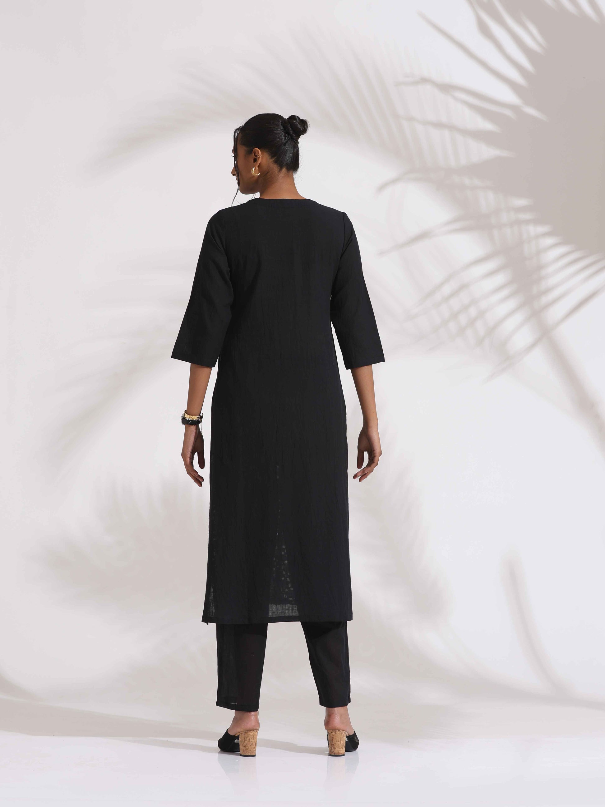 trueBrowns Black Cotton Schiffli Kurta Set | Swadesiicart