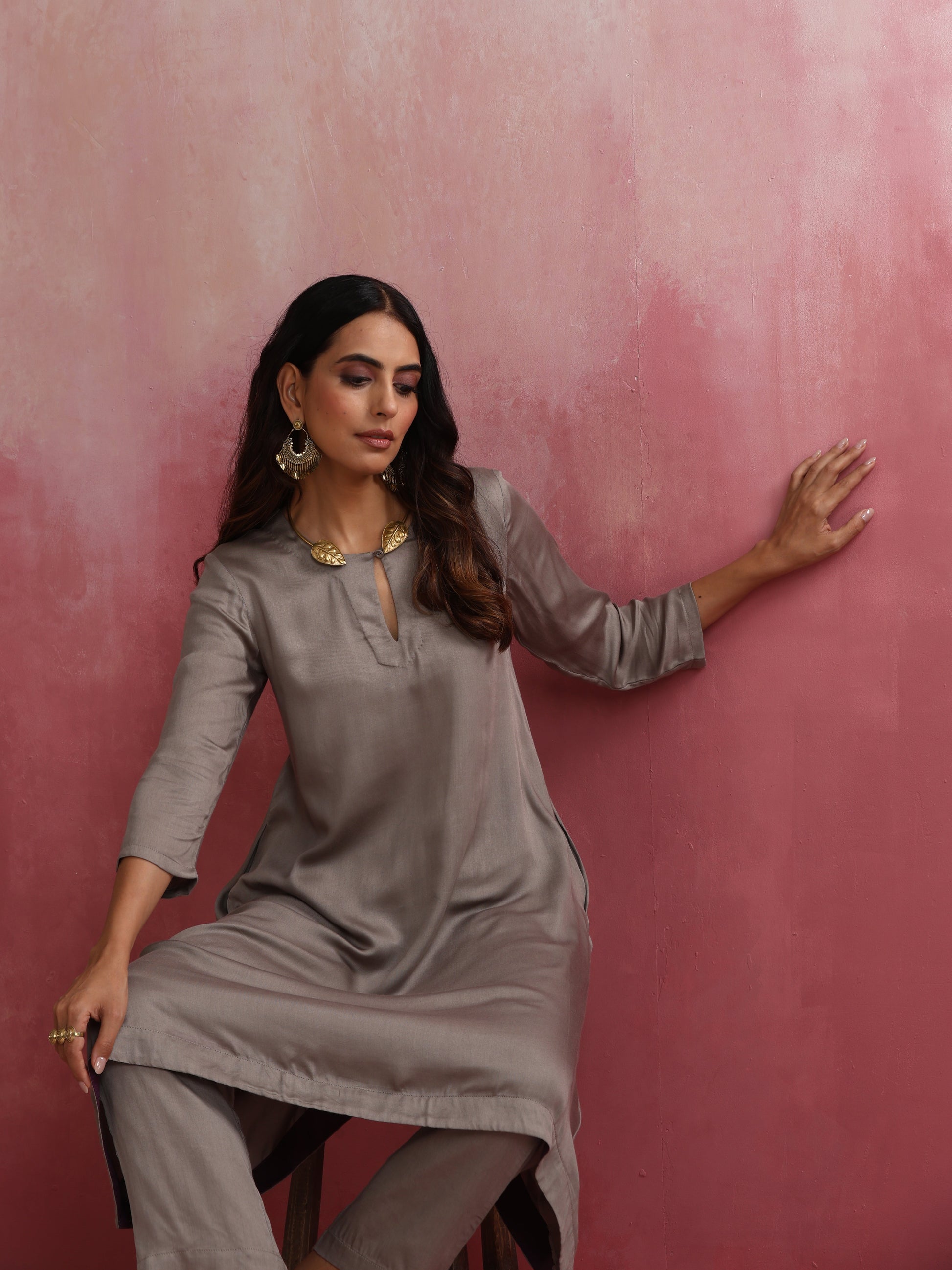 trueBrowns Grey High low Kurta Set | Swadesiicart