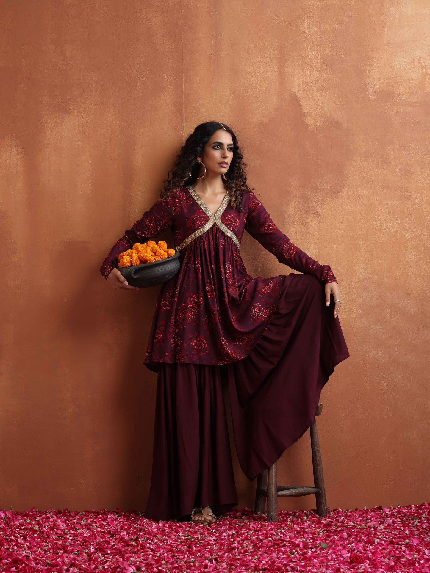 trueBrowns Purple Floral Print Sharara Set | Swadesiicart