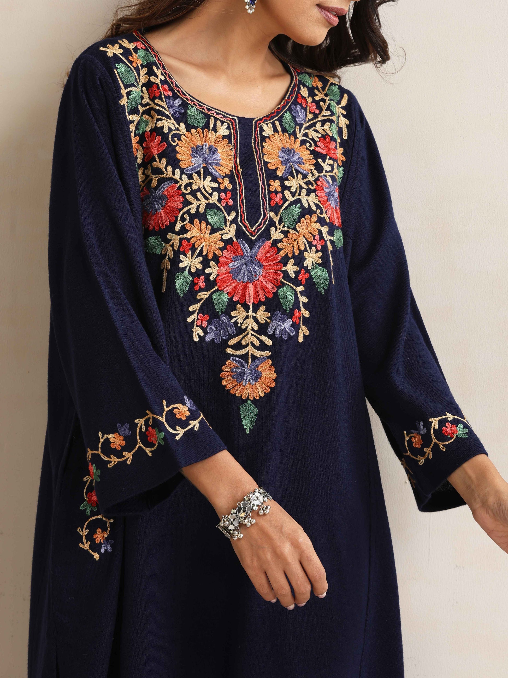 trueBrowns Blue Kashmiri Floral Embroidered Woollen Phiran Kurta | Swadesiicart