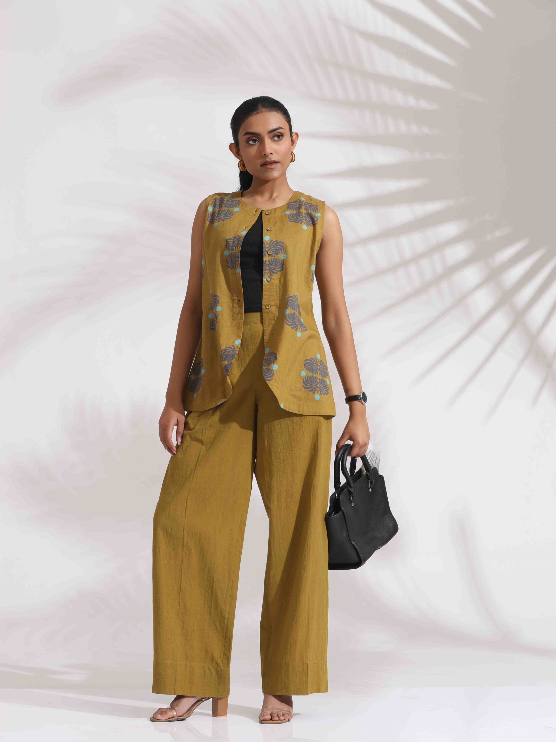 trueBrowns Green Cotton Print Top & Flared Pants Co-ord Set - Swadesiicart