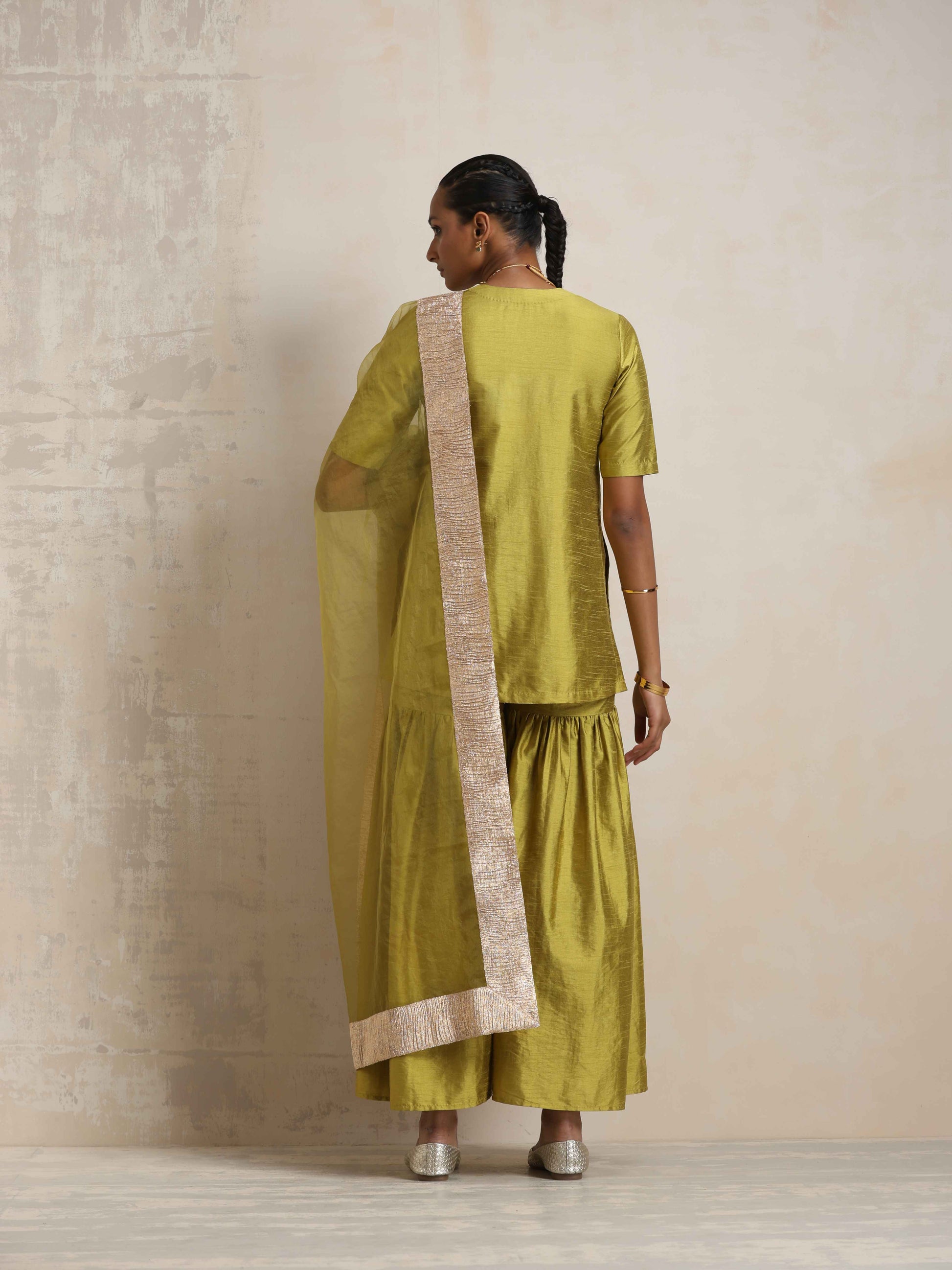 trueBrowns Green Silk Sharara Dupatta Set | Swadesiicart