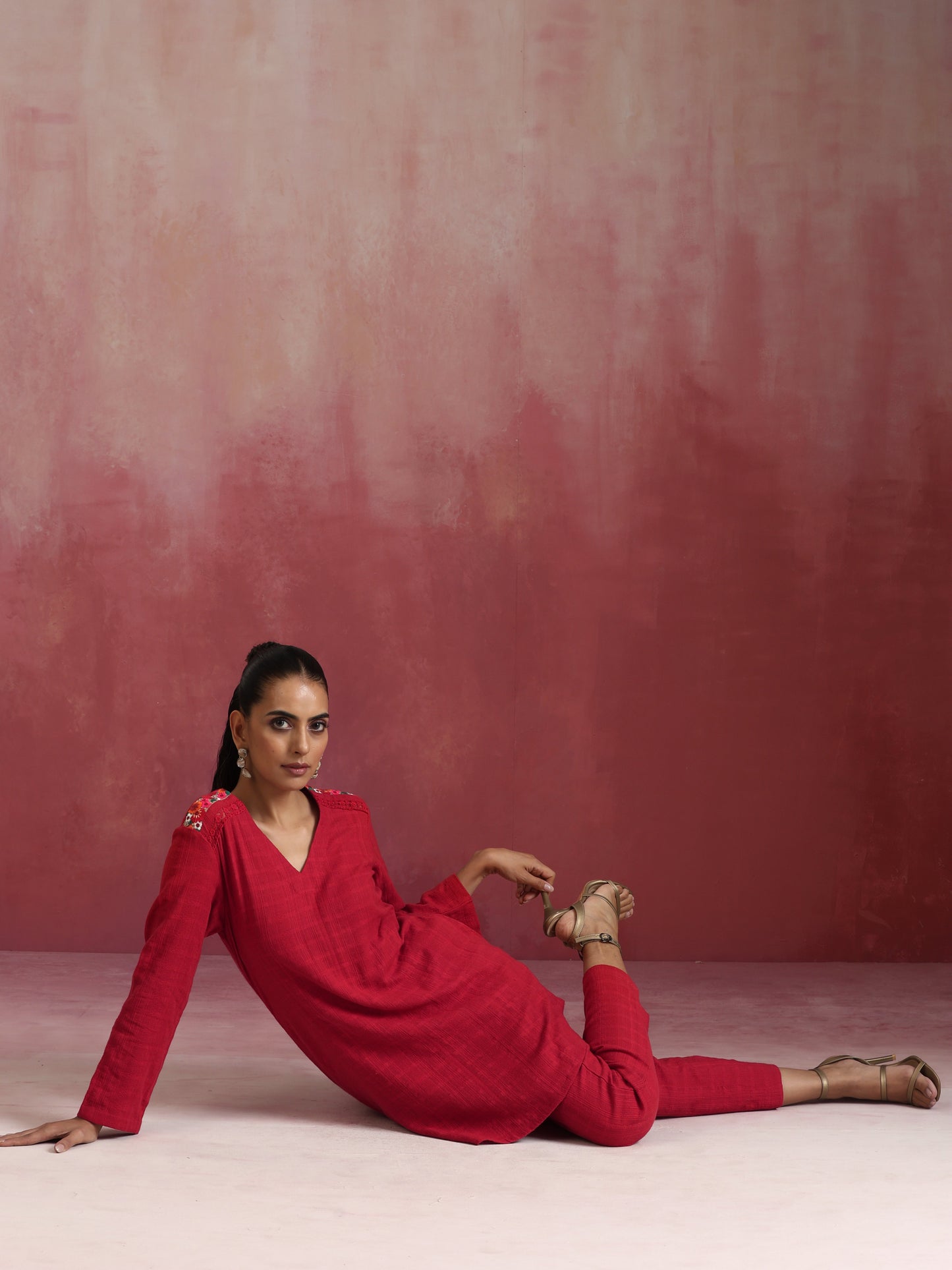 trueBrowns Red Cotton Dobby Kurta Co-ord set - Swadesiicart