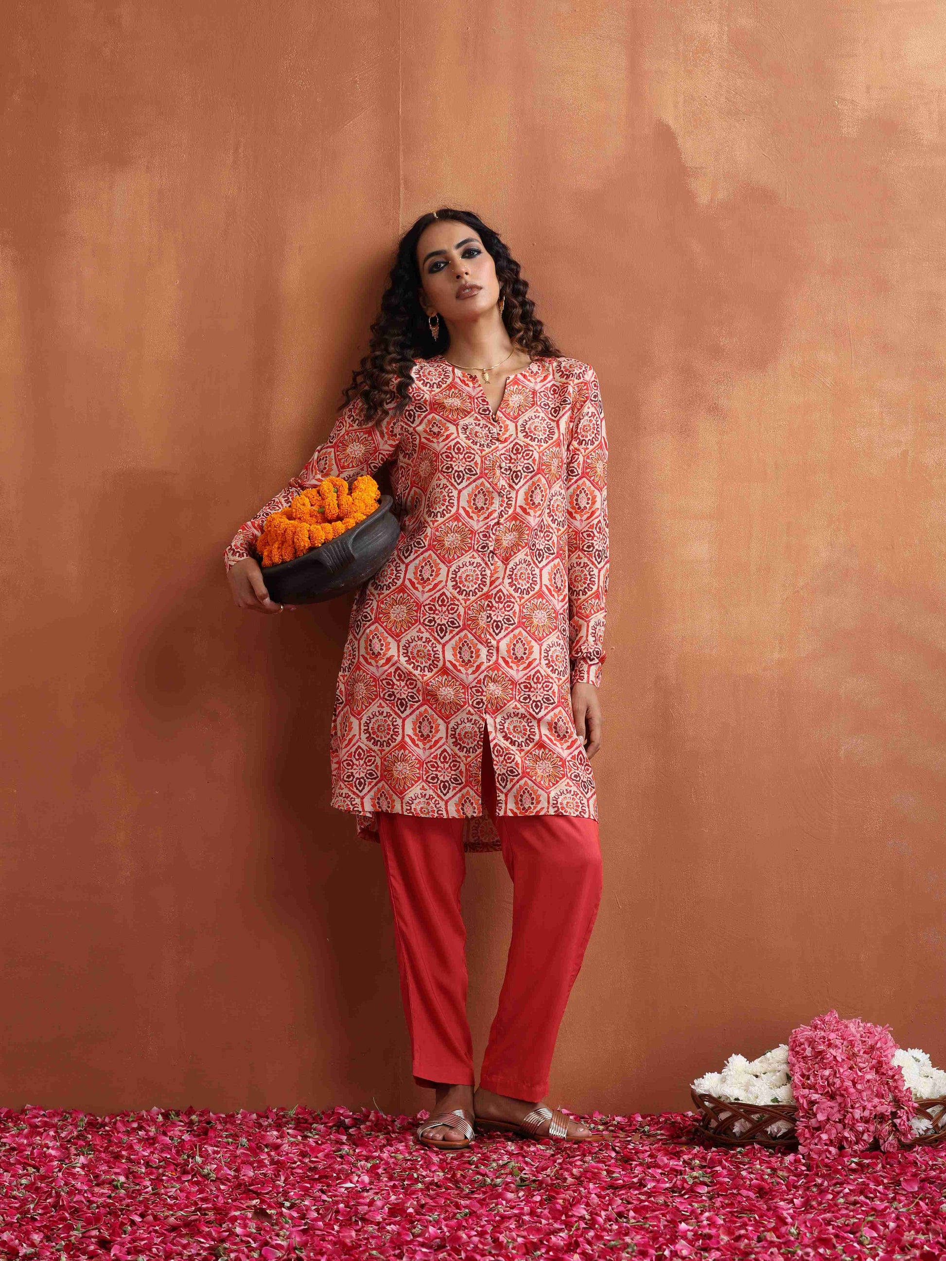 trueBrowns Beige Print Kurta Co-ord Set - Swadesiicart