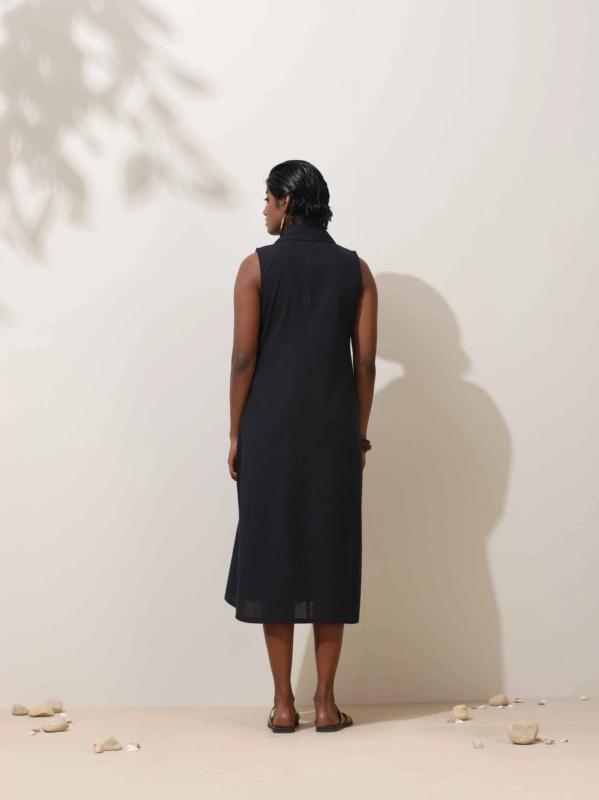 trueBrowns Black Cotton Linen Dress | Swadesiicart