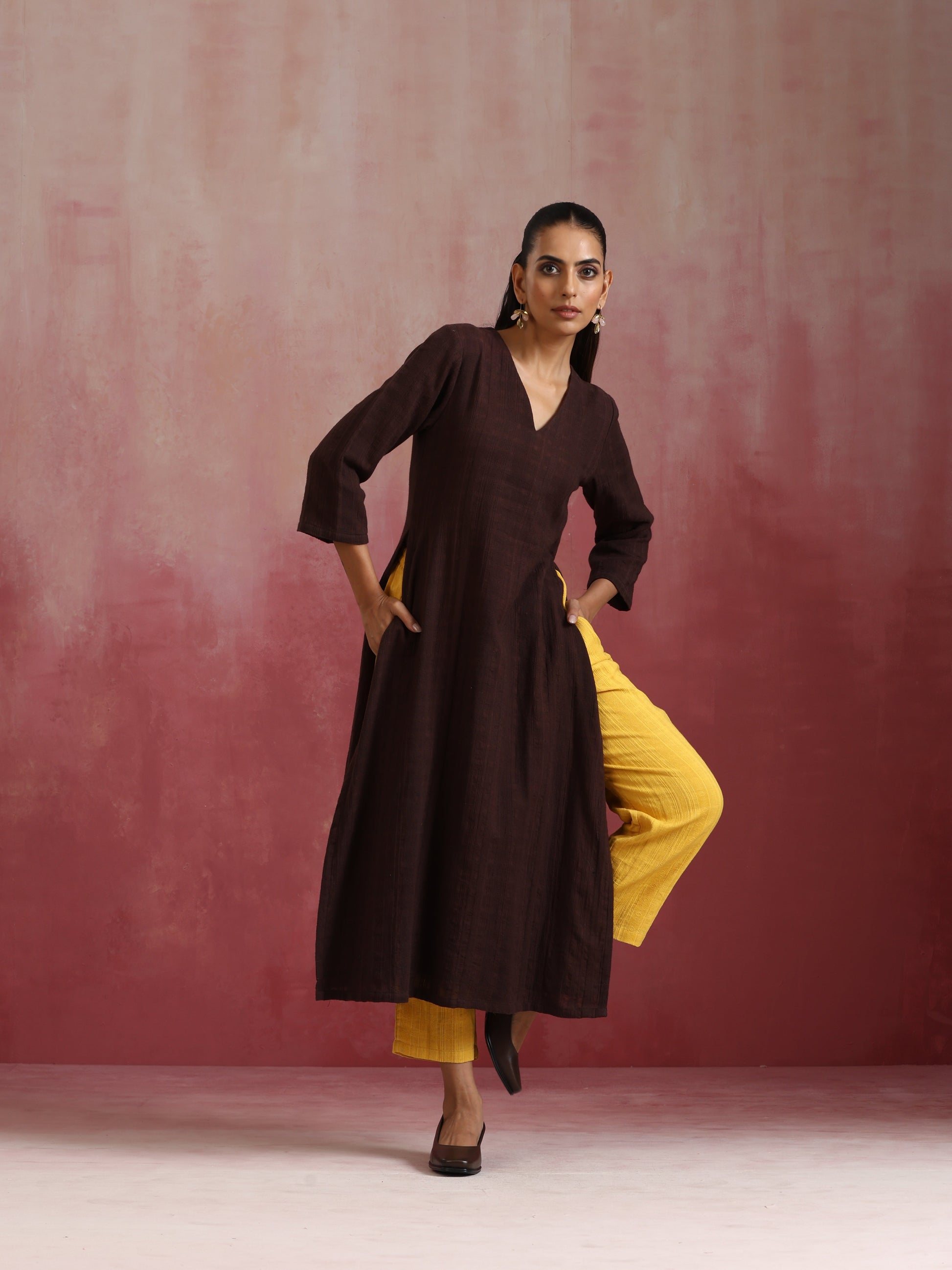 trueBrowns Cola Cotton Dobby Kurta Set | Swadesiicart