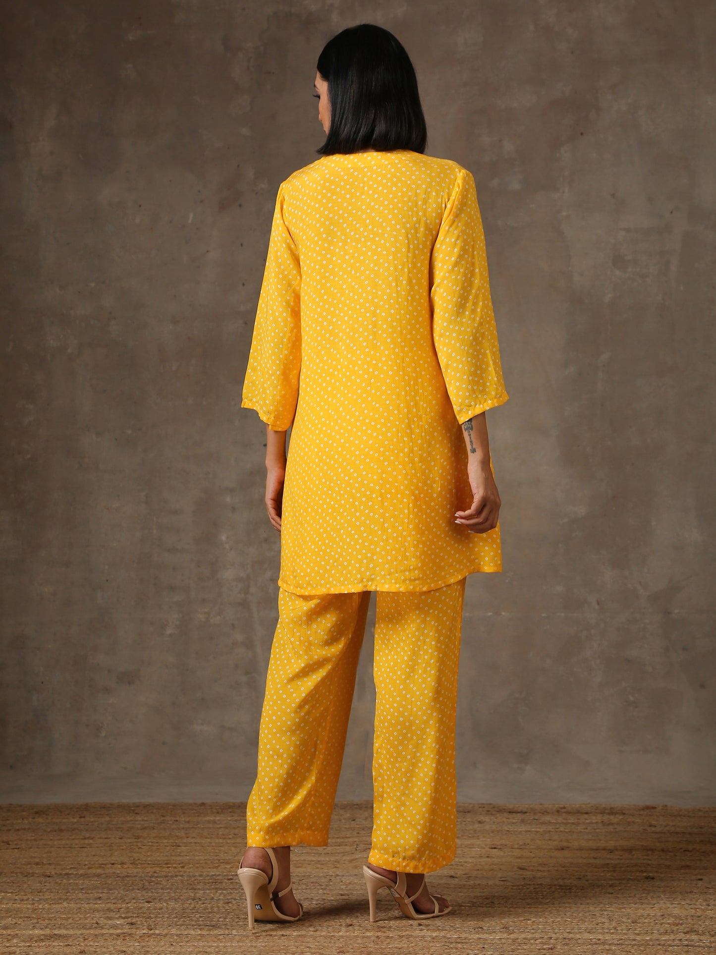 trueBrowns Yellow Bandhani Flare Printed Silk Co-Ord Set | Relove - Swadesiicart