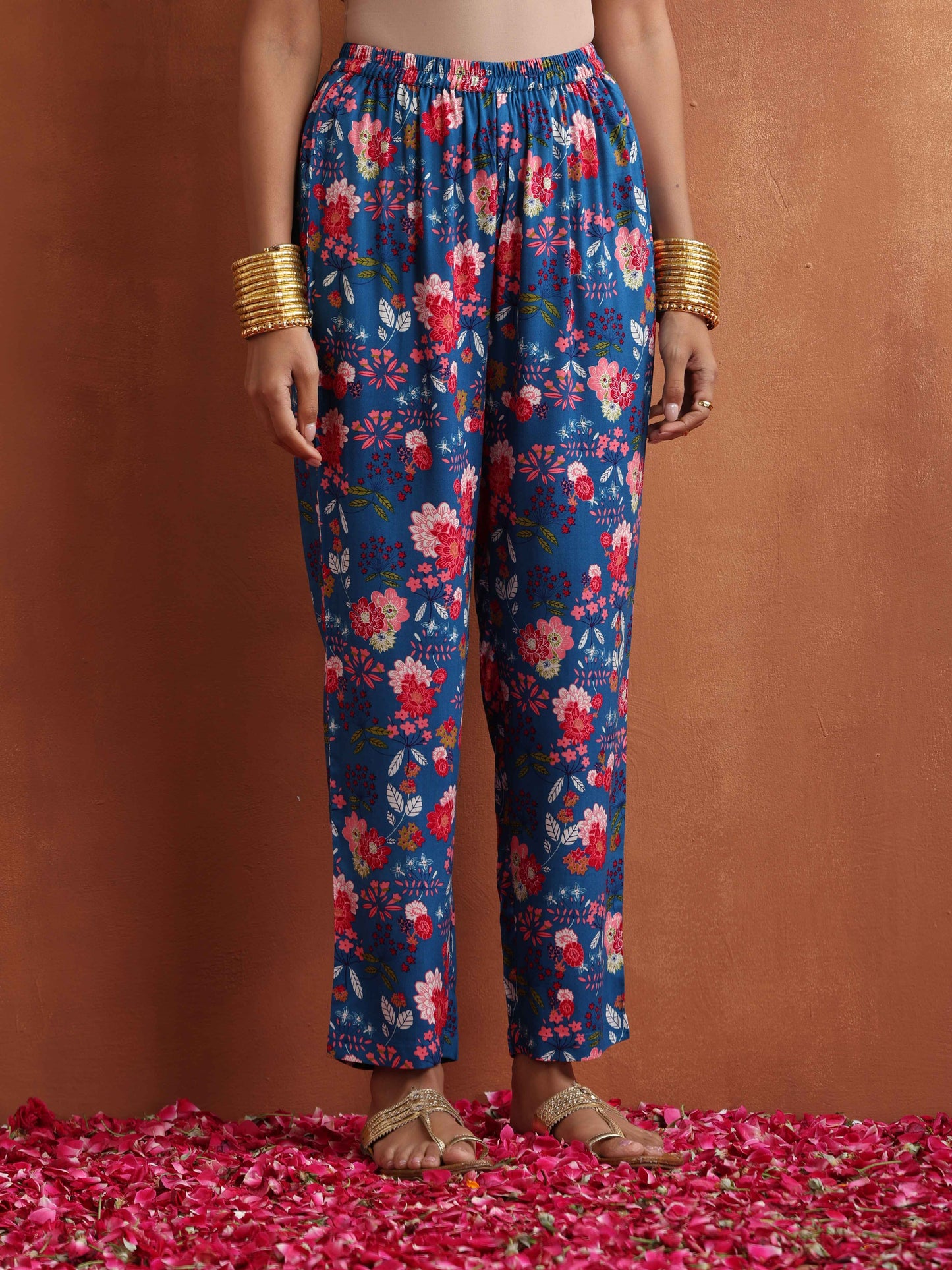 trueBrowns Blue Print Flared Anarkali Kurta Set | Swadesiicart