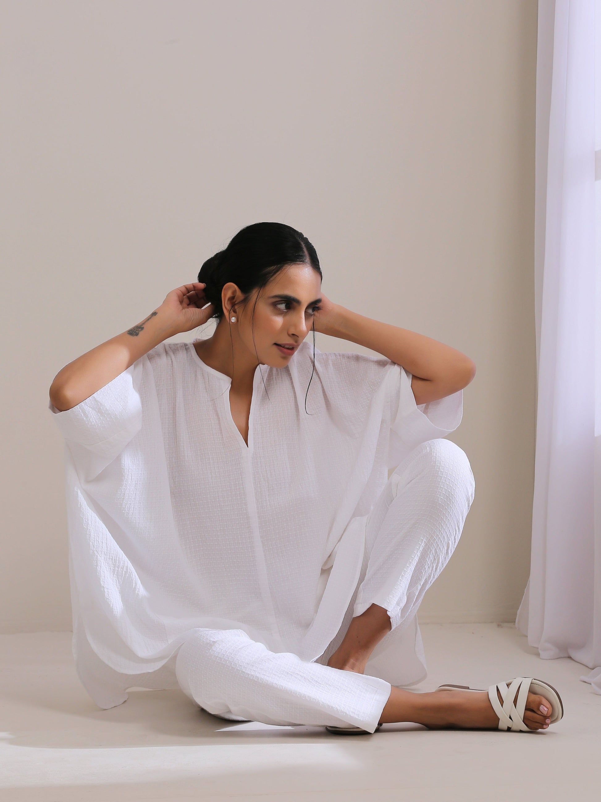 trueBrowns White Dobby Boxy Fit High Low Co-Ord Set - Swadesiicart