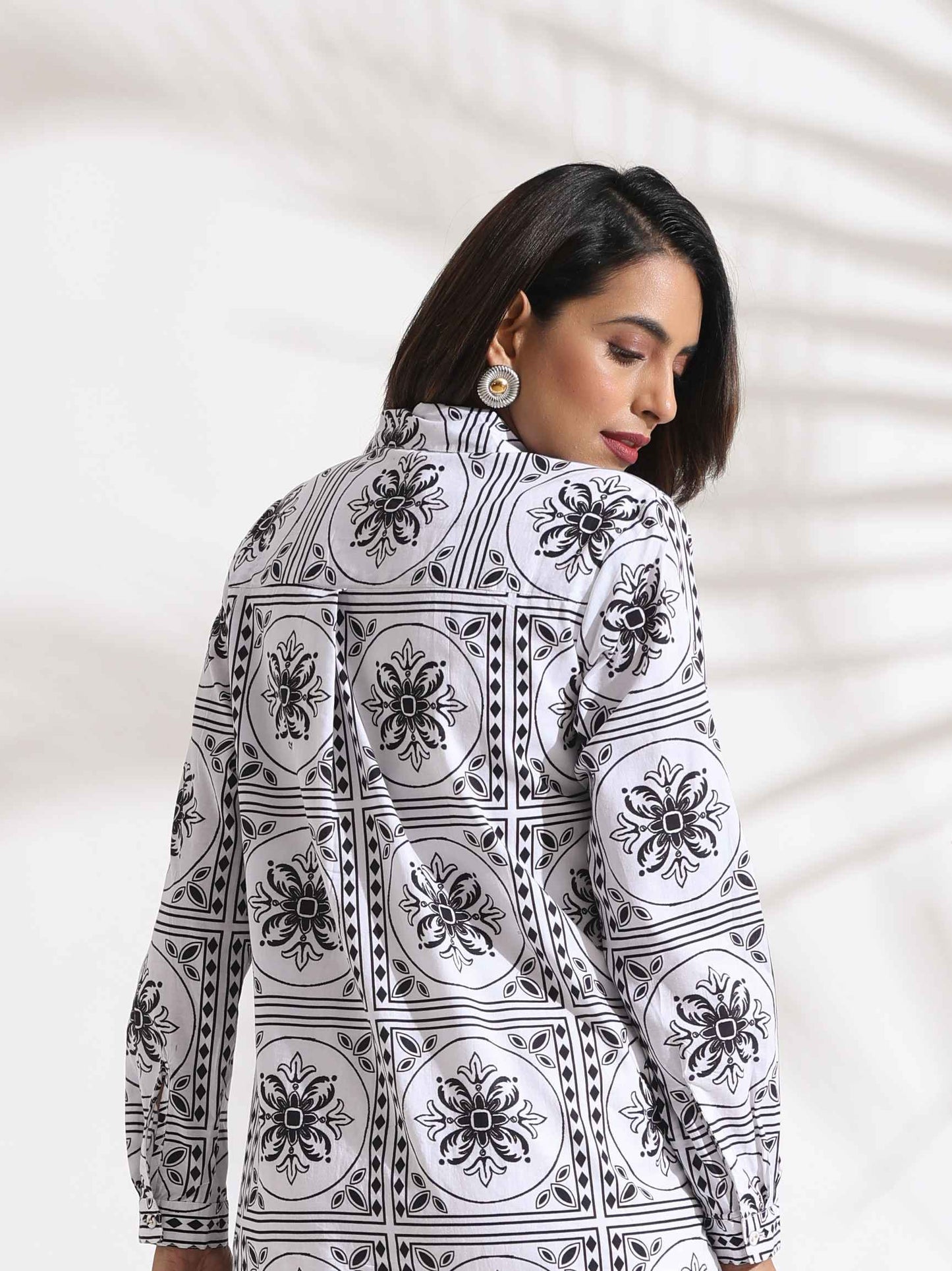 trueBrowns White Cotton Print Shirt Dress | Swadesiicart