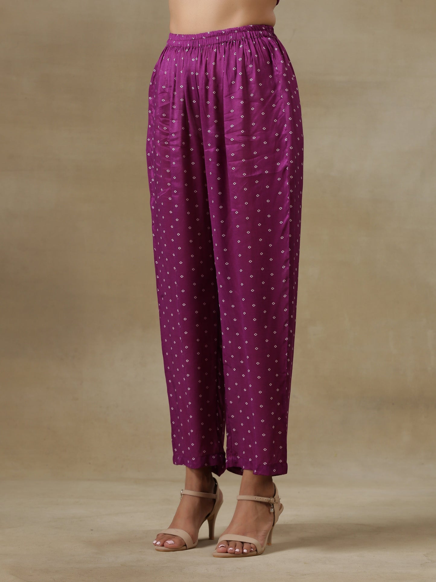 trueBrowns Purple Bandhani Printed Silk Drop Shoulder Kurta Pant Set | Swadesiicart