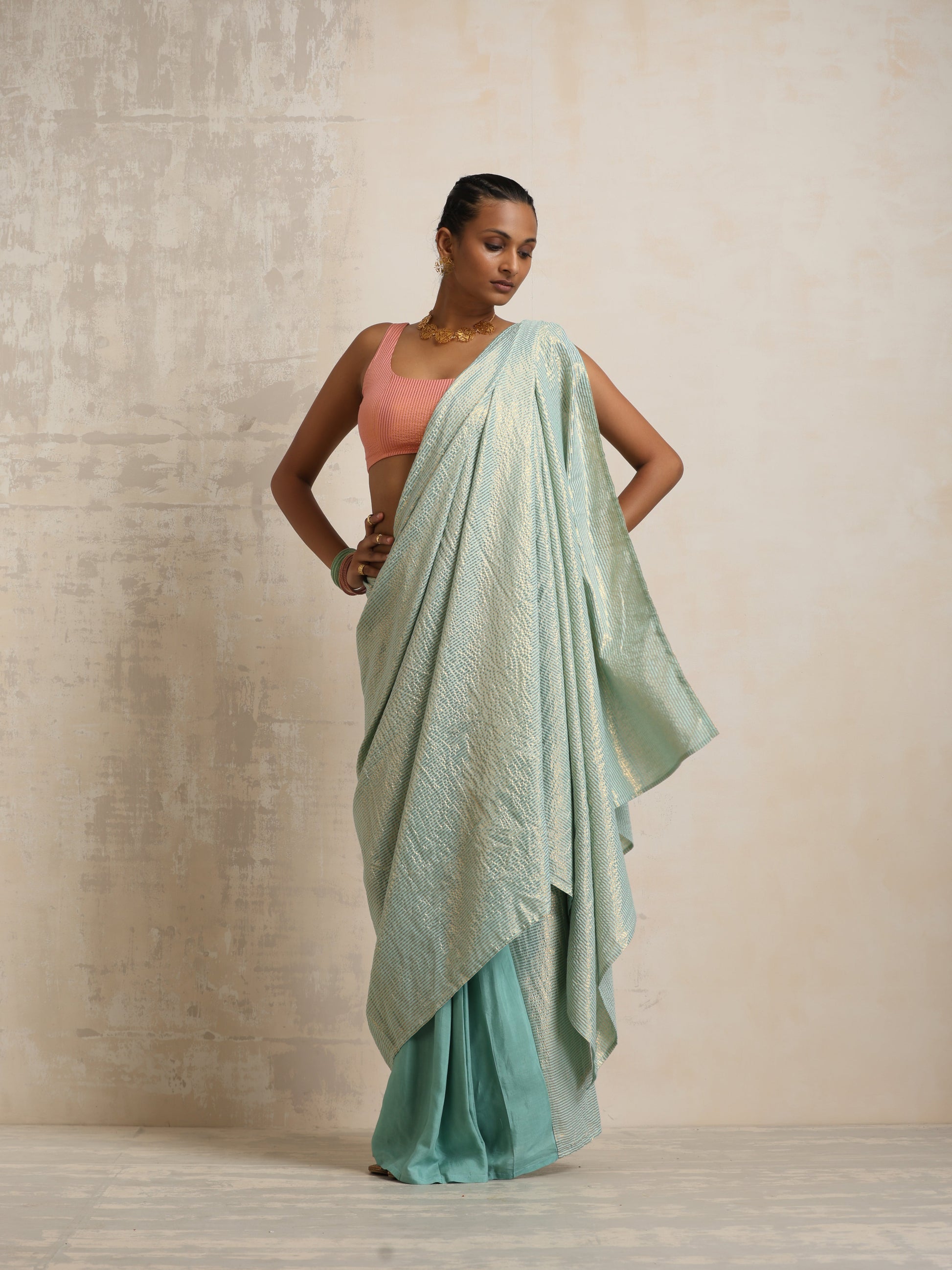 trueBrowns Blue Gold Metallic Ready To Wear Saree | Swadesiicart