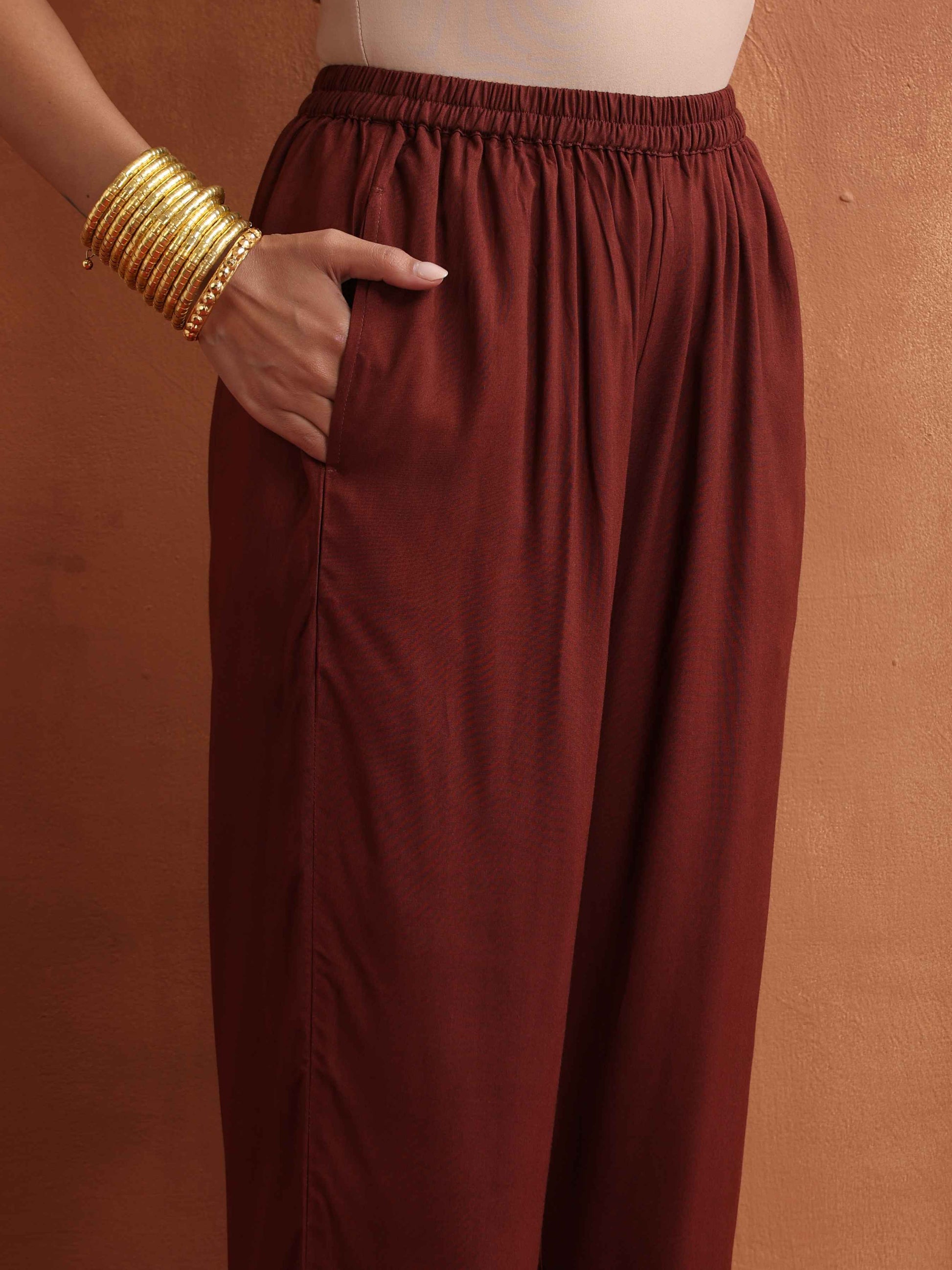 trueBrowns Cola Print Straight Kurta Set | Swadesiicart
