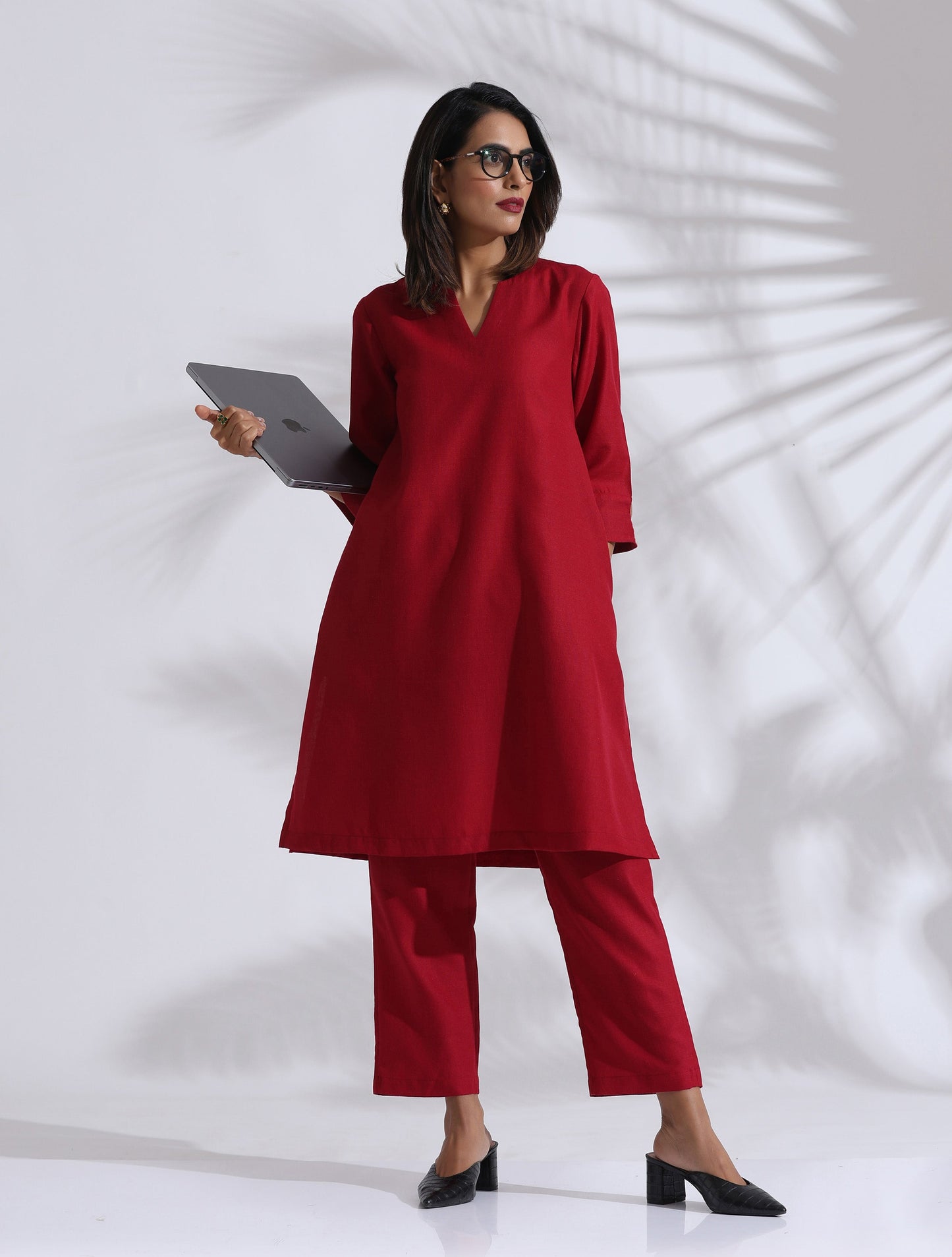 trueBrowns Maroon Slub Kurta Co-ord Set - Swadesiicart