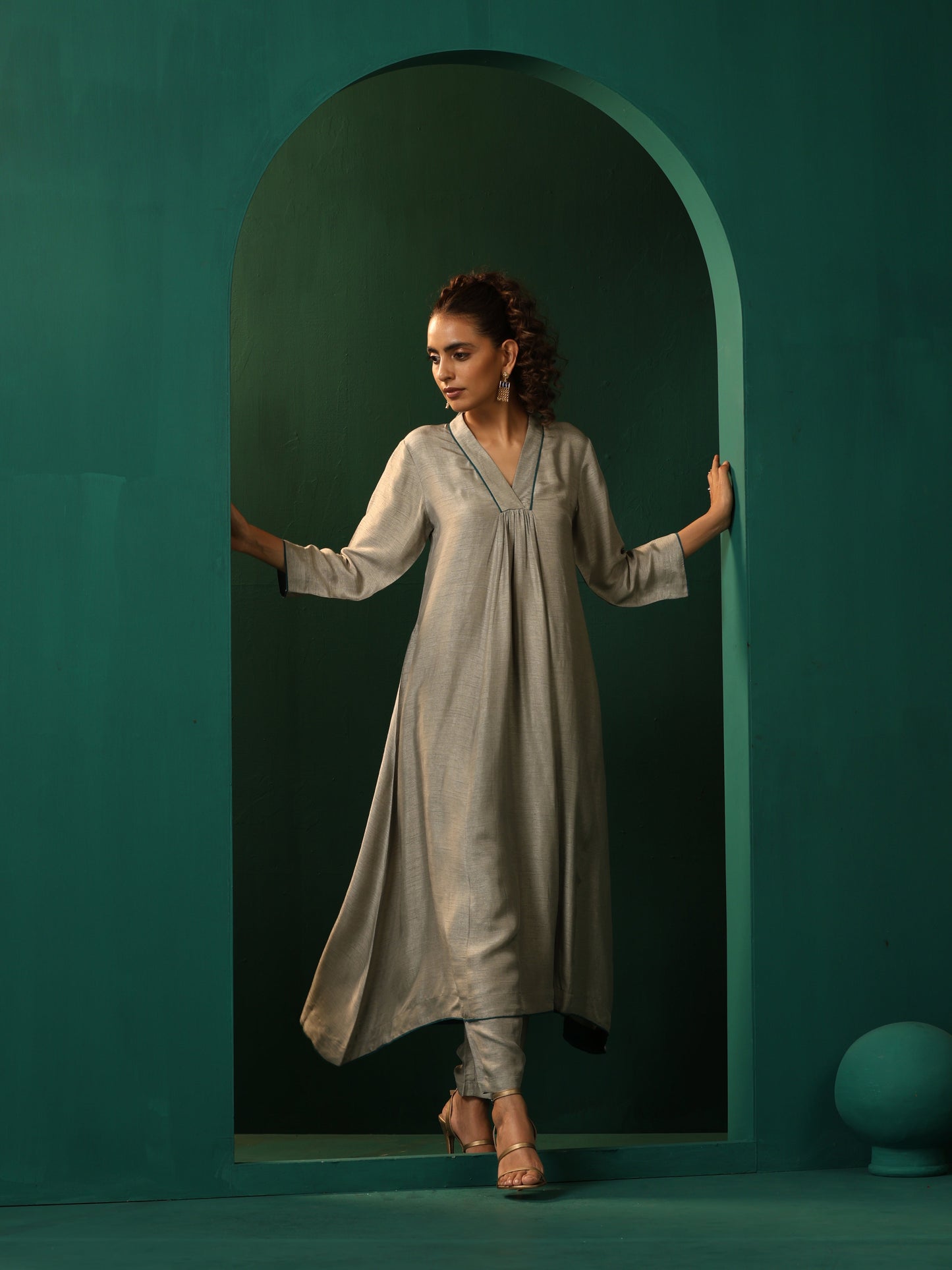 trueBrowns Grey Silk Front Gathered Kurta Pant Set | Swadesiicart