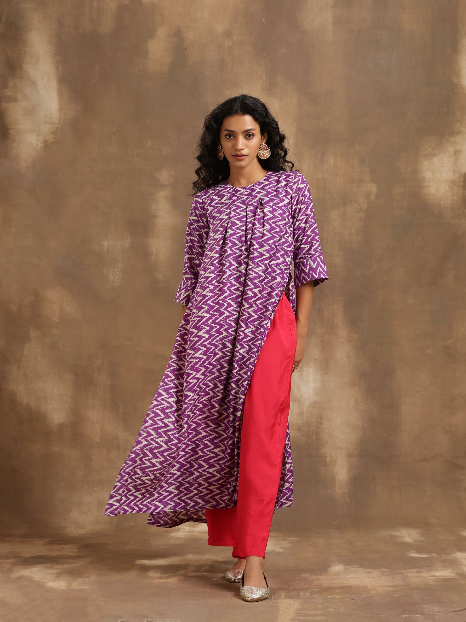trueBrowns Purple Zig-Zag Printed Silk Kurta Pant Set | Swadesiicart