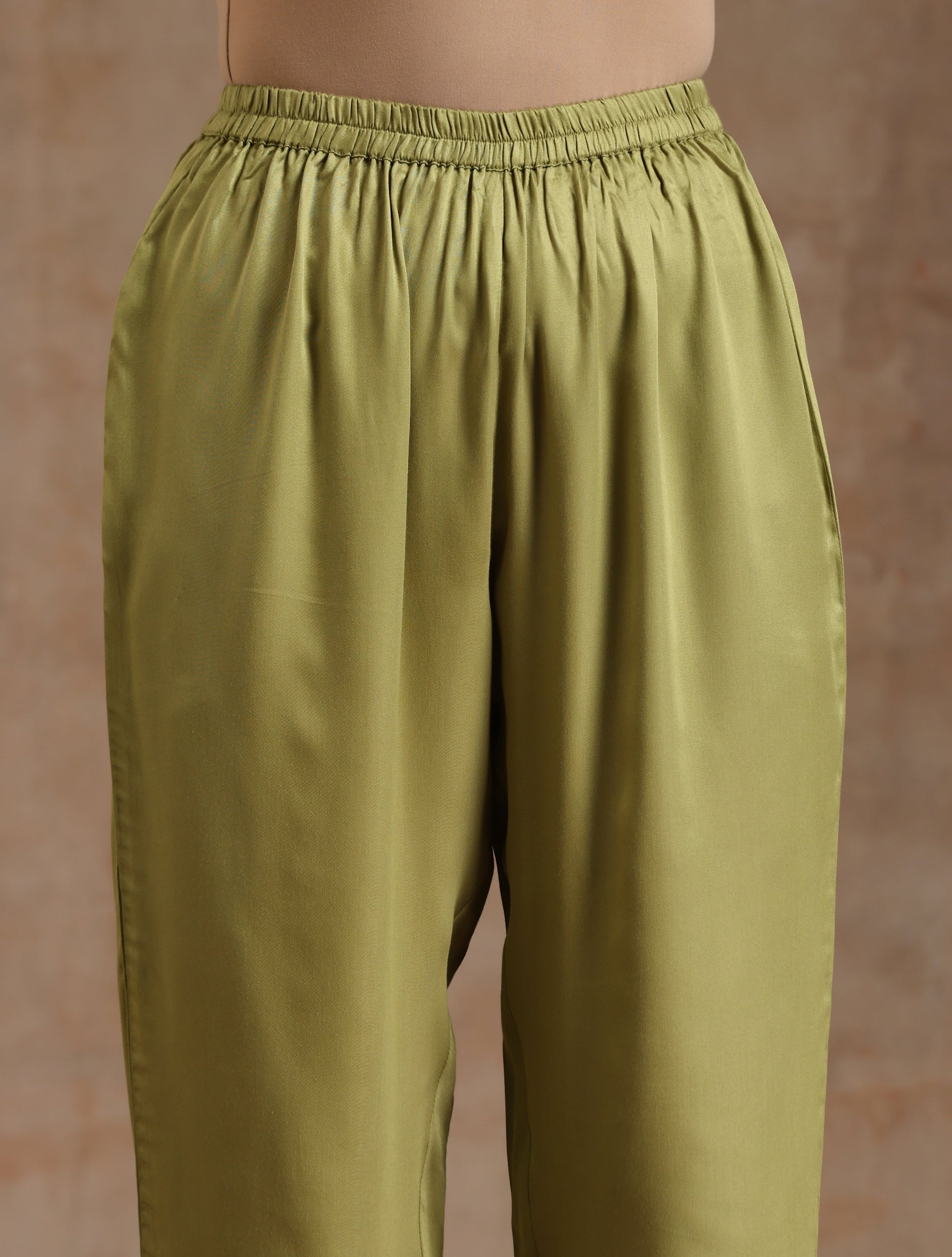 trueBrowns Light Green Modal Satin High-Low Kaftan Kurta Set | Swadesiicart