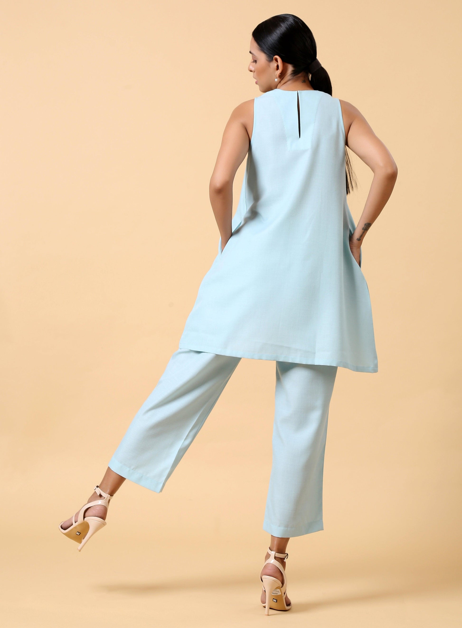 trueBrowns Cotton Linen Light Blue Sleeveless Co-Ord Set | Relove - Swadesiicart