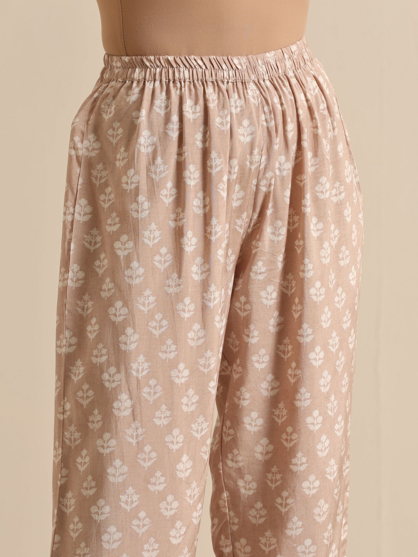 trueBrowns Beige White Floral Silk Print Kaftan Pant Set | Swadesiicart