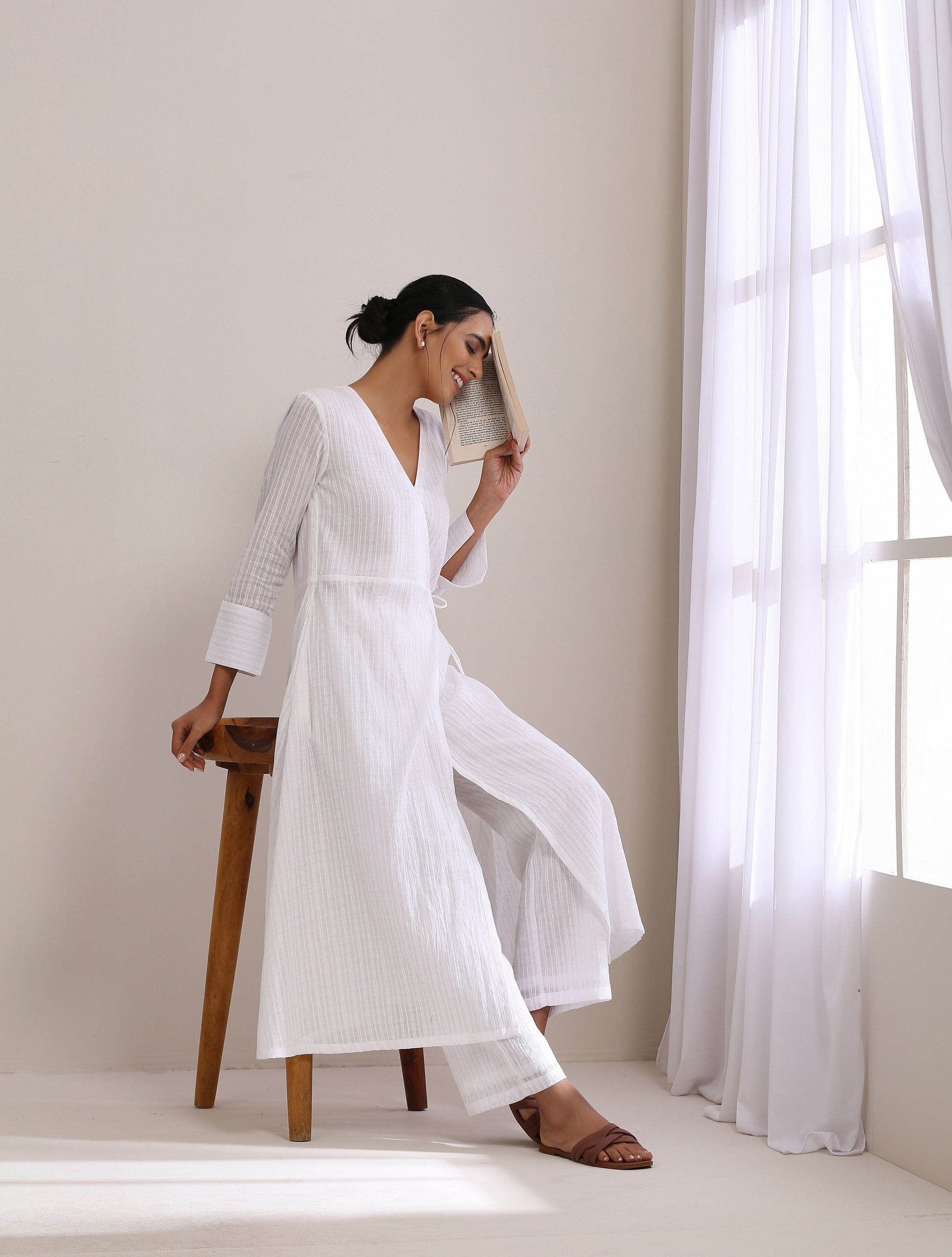 trueBrowns White Dobby Angrakha Kurta Pant Set | Swadesiicart