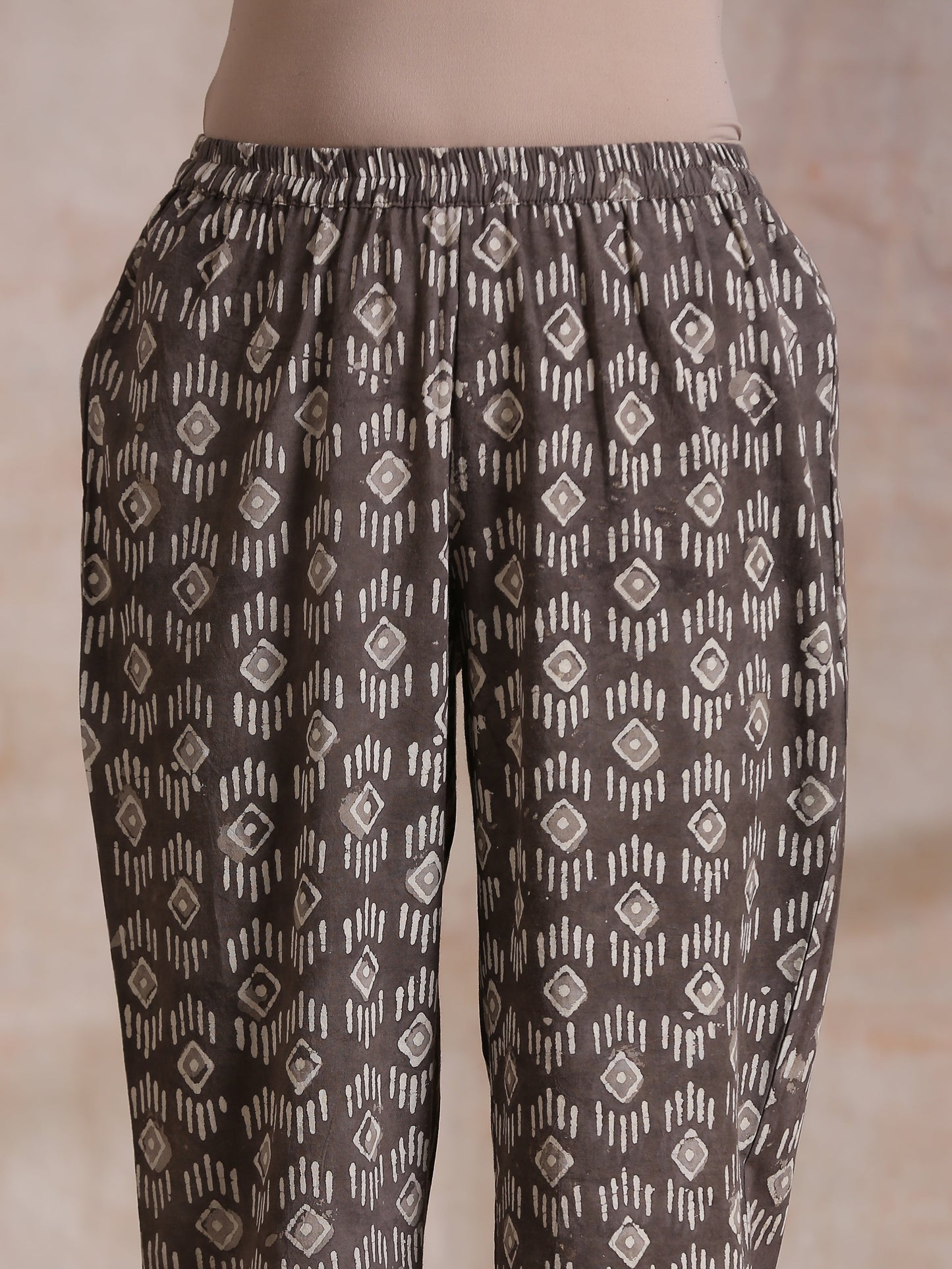 trueBrowns Clay Dabu Geometric Print Cotton Angrakha Kurta Pant Set | Swadesiicart
