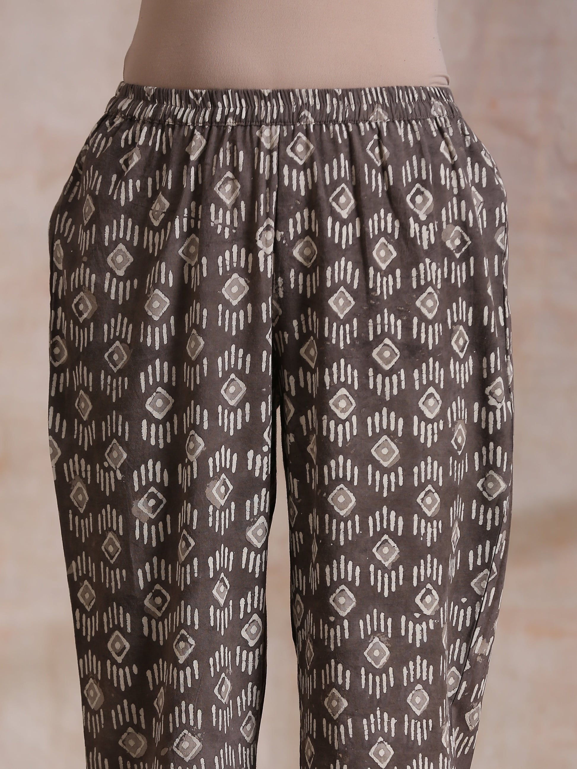 trueBrowns Clay Dabu Geometric Print Cotton Angrakha Kurta Pant Set | Swadesiicart