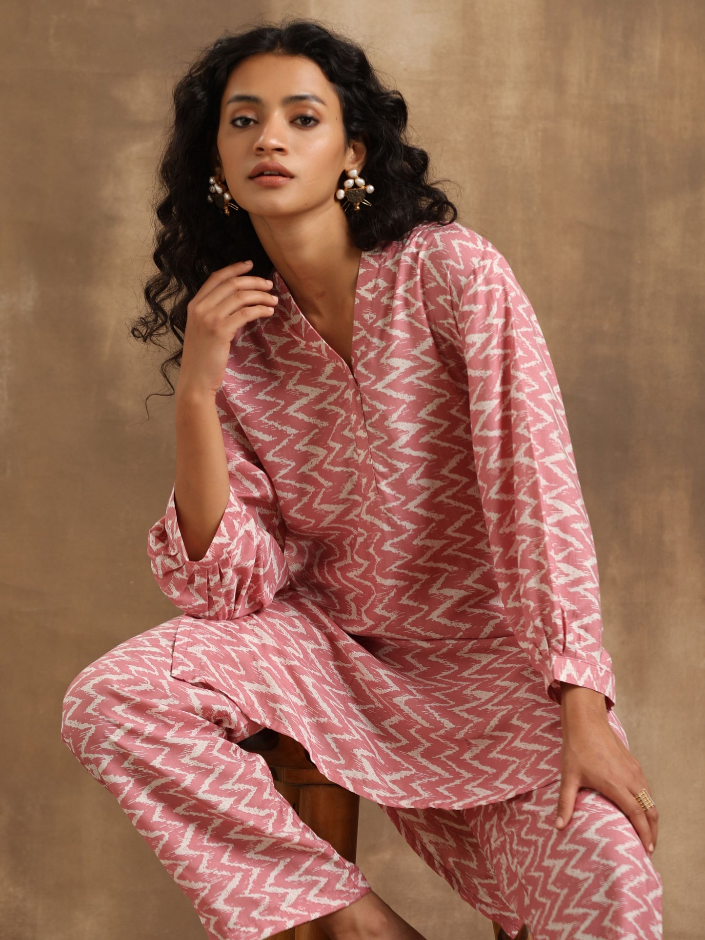 trueBrowns Light Mauve Zig-Zag Printed Silk Co-Ord Set - Swadesiicart