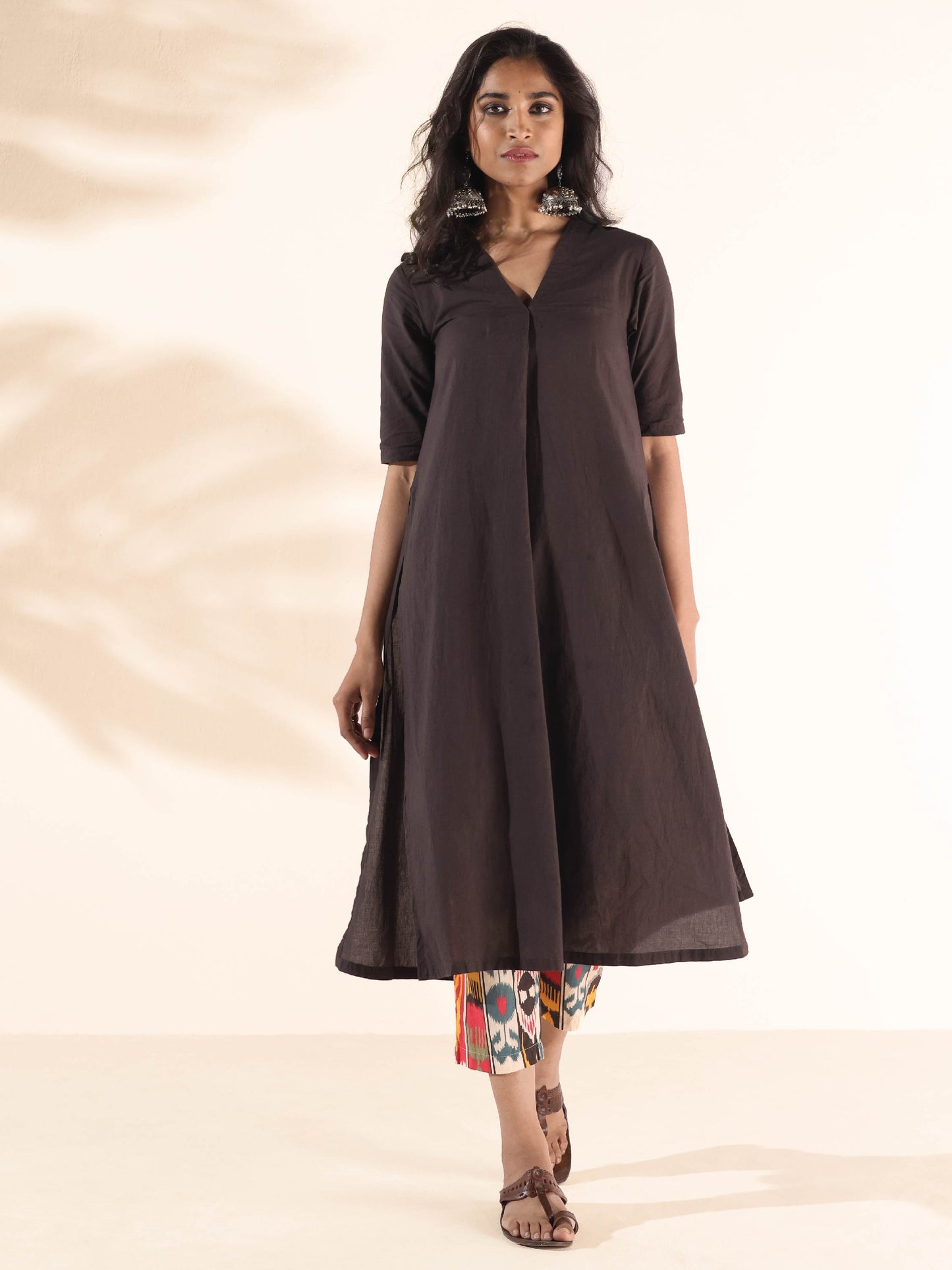 trueBrowns Cola Cotton Ikat Kurta Pant Set | Swadesiicart